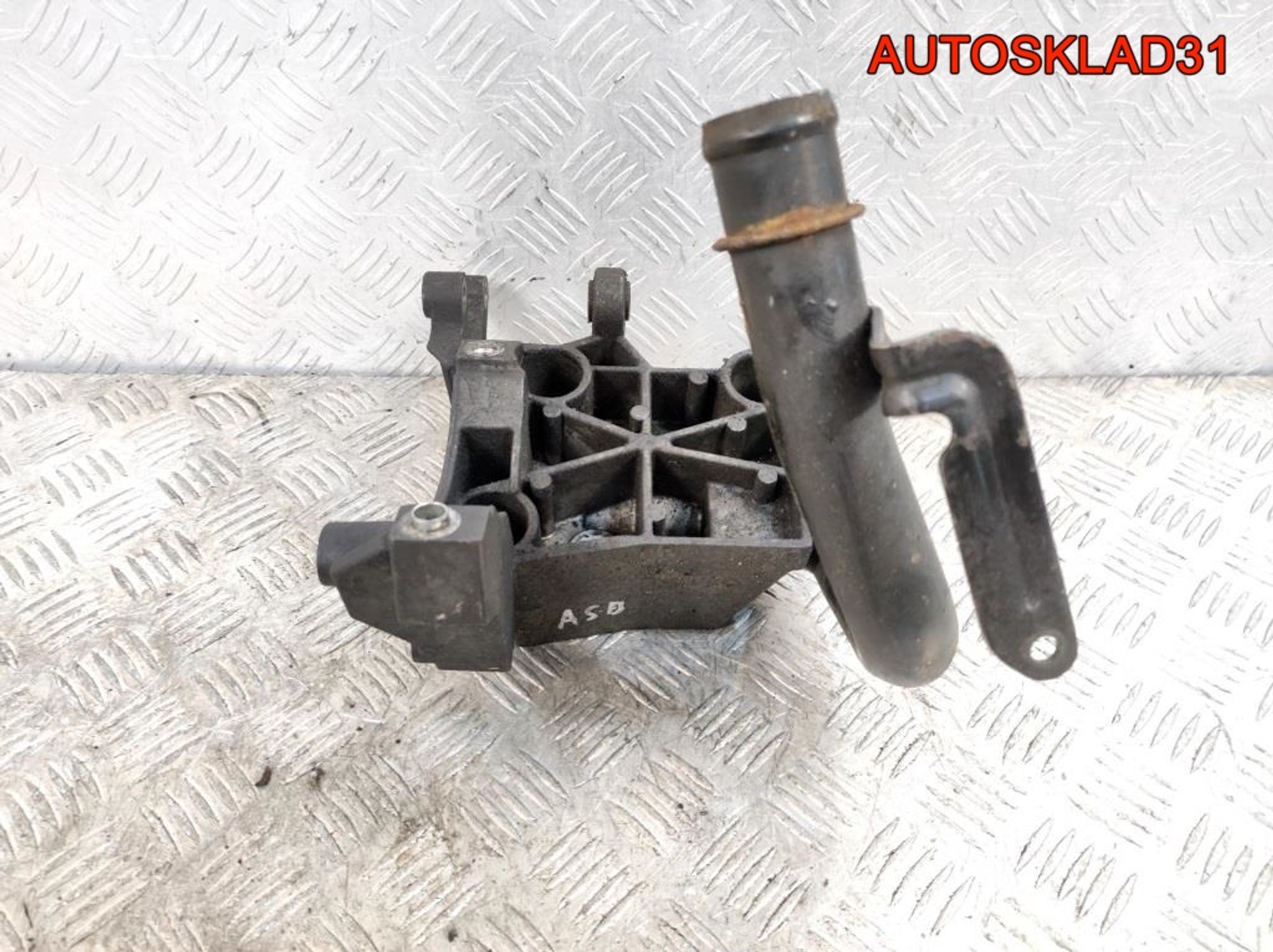Кронштейн ГУР Audi A4 B7 3.0 ASB 059145169AA - АвтоСклад31.рф - авторазборка контрактные б/у запчасти в г. Белгород Кронштейн ГУР Audi A4 B7 3.0 ASB 059145169AA - АвтоСклад31.рф - авторазборка контрактные б/у запчасти в г. Белгород