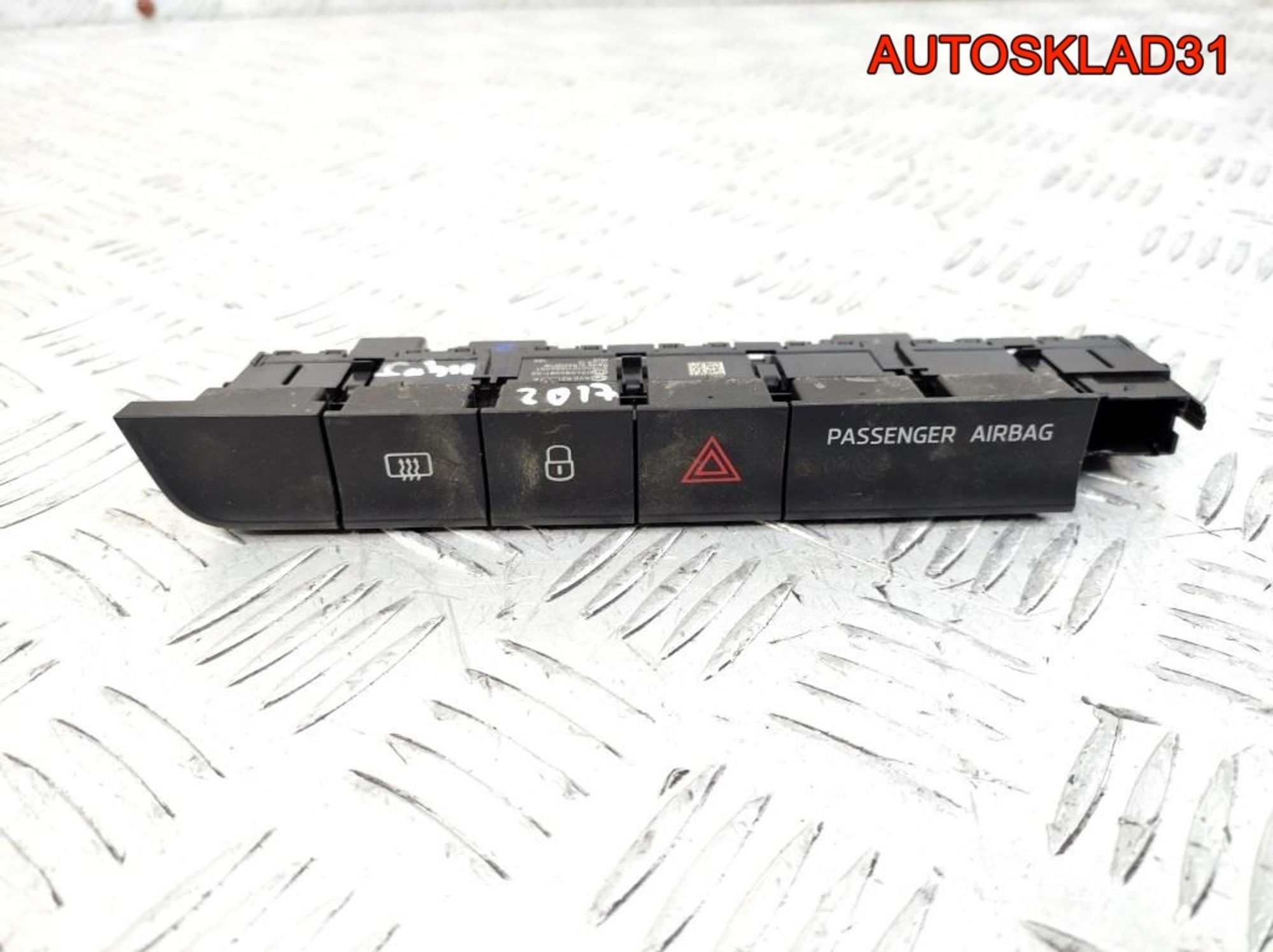 Блок кнопок Skoda Fabia 3 6V0927132A - АвтоСклад31.рф - авторазборка контрактные б/у запчасти в г. Белгород Блок кнопок Skoda Fabia 3 6V0927132A - АвтоСклад31.рф - авторазборка контрактные б/у запчасти в г. Белгород