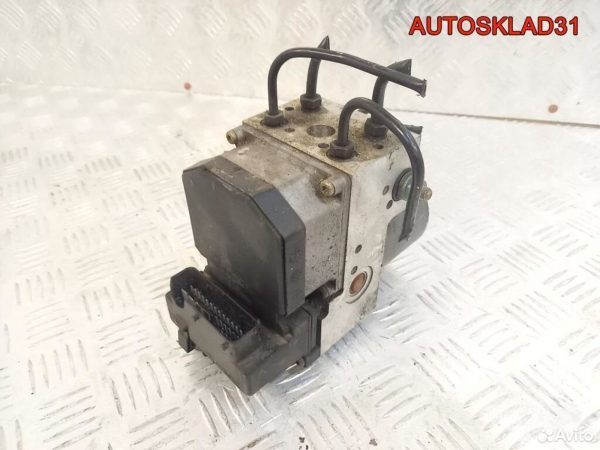 Капот Volkswagen Golf 5 1K0823031L - АвтоСклад31.рф - авторазборка контрактные б/у запчасти в г. Белгород