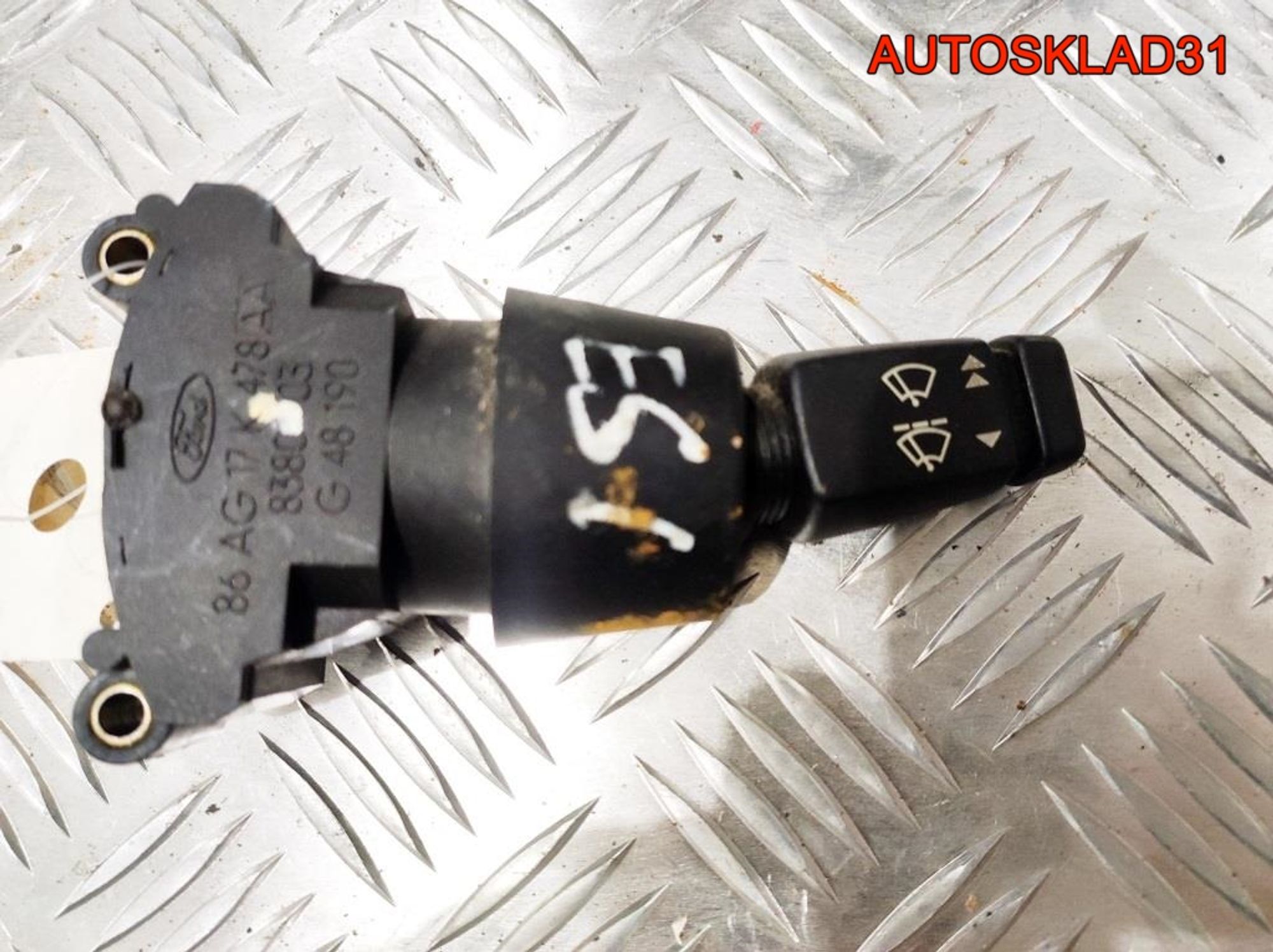 Переключатель стеклоочистителей Ford Escort 4 86AG17K478AA - АвтоСклад31.рф - авторазборка контрактные б/у запчасти в г. Белгород Переключатель стеклоочистителей Ford Escort 4 86AG17K478AA - АвтоСклад31.рф - авторазборка контрактные б/у запчасти в г. Белгород
