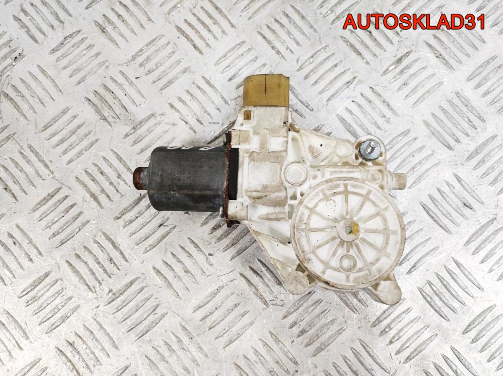 Моторчик стеклоподъемника п/п BMW E90 67626927028 - АвтоСклад31.рф - авторазборка контрактные б/у запчасти в г. Белгород Моторчик стеклоподъемника п/п BMW E90 67626927028 - АвтоСклад31.рф - авторазборка контрактные б/у запчасти в г. Белгород