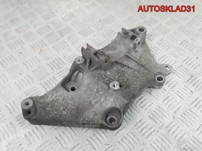 Кронштейн генератора Renault Megane 2 8200100148 - АвтоСклад31.рф - авторазборка контрактные б/у запчасти в г. Белгород