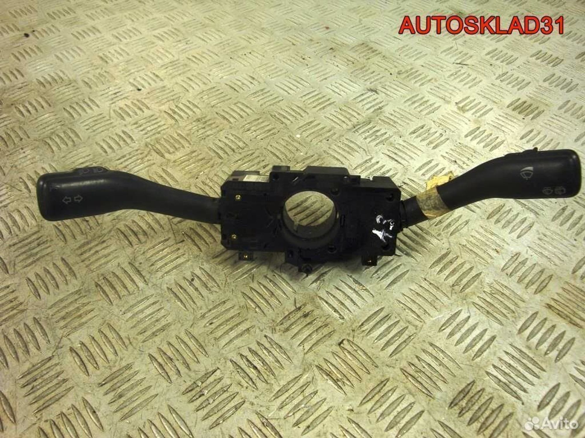 Переключатель подрулевой VW Passat B5 8L0953513G - АвтоСклад31.рф - авторазборка контрактные б/у запчасти в г. Белгород Переключатель подрулевой VW Passat B5 8L0953513G - АвтоСклад31.рф - авторазборка контрактные б/у запчасти в г. Белгород