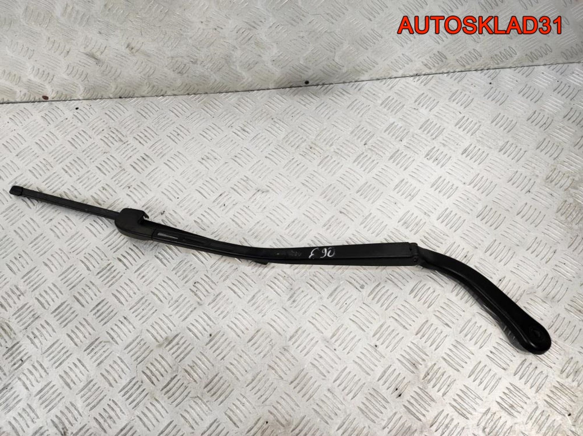 Поводок дворников правый BMW E90 61617171641 - АвтоСклад31.рф - авторазборка контрактные б/у запчасти в г. Белгород Поводок дворников правый BMW E90 61617171641 - АвтоСклад31.рф - авторазборка контрактные б/у запчасти в г. Белгород
