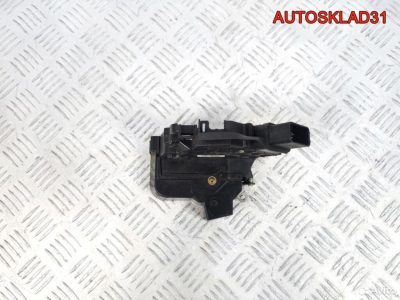 Замок двери перед правой Ford Focus 2 3M5AR21812AK - АвтоСклад31.рф - авторазборка контрактные б/у запчасти в г. Белгород