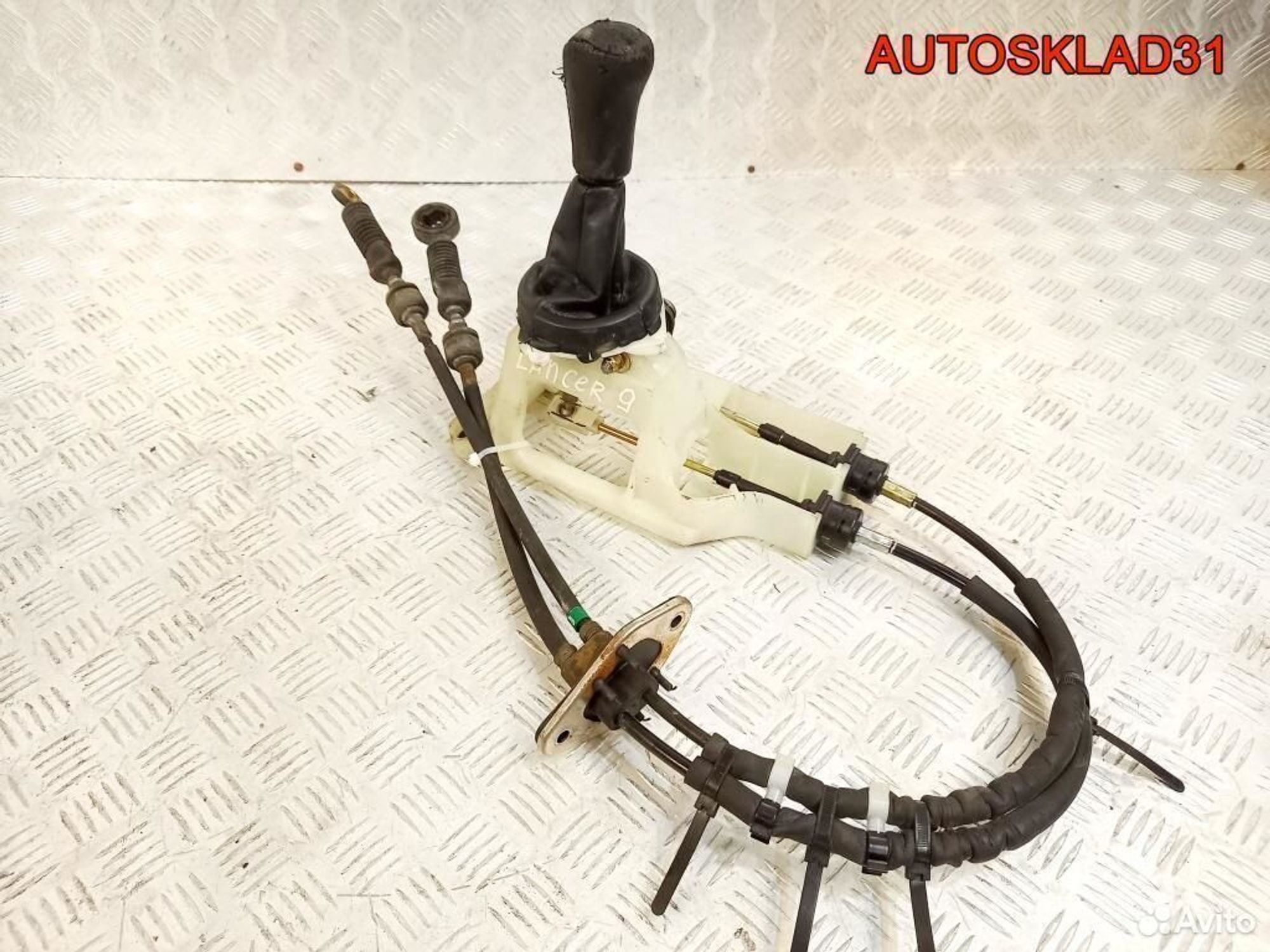 Кулиса МКПП Митсубиси Лансер 9 1,6 4G18 MR553289 - АвтоСклад31.рф - авторазборка контрактные б/у запчасти в г. Белгород Кулиса МКПП Митсубиси Лансер 9 1,6 4G18 MR553289 - АвтоСклад31.рф - авторазборка контрактные б/у запчасти в г. Белгород