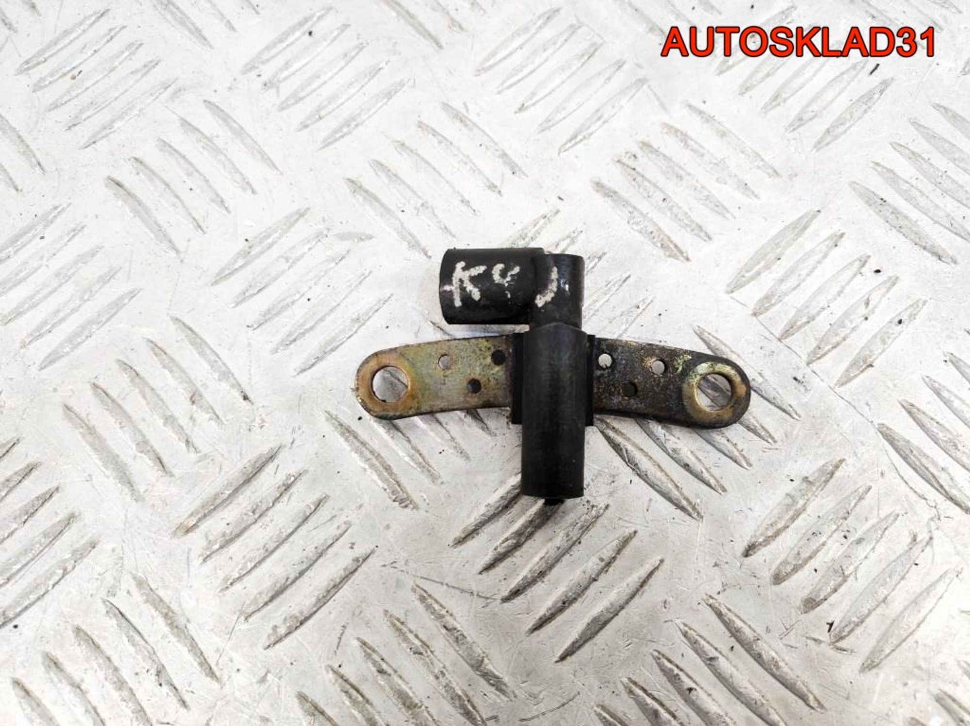 Датчик положения коленвала Renault Megane 2 K4J 7700103069 - АвтоСклад31.рф - авторазборка контрактные б/у запчасти в г. Белгород Датчик положения коленвала Renault Megane 2 K4J 7700103069 - АвтоСклад31.рф - авторазборка контрактные б/у запчасти в г. Белгород