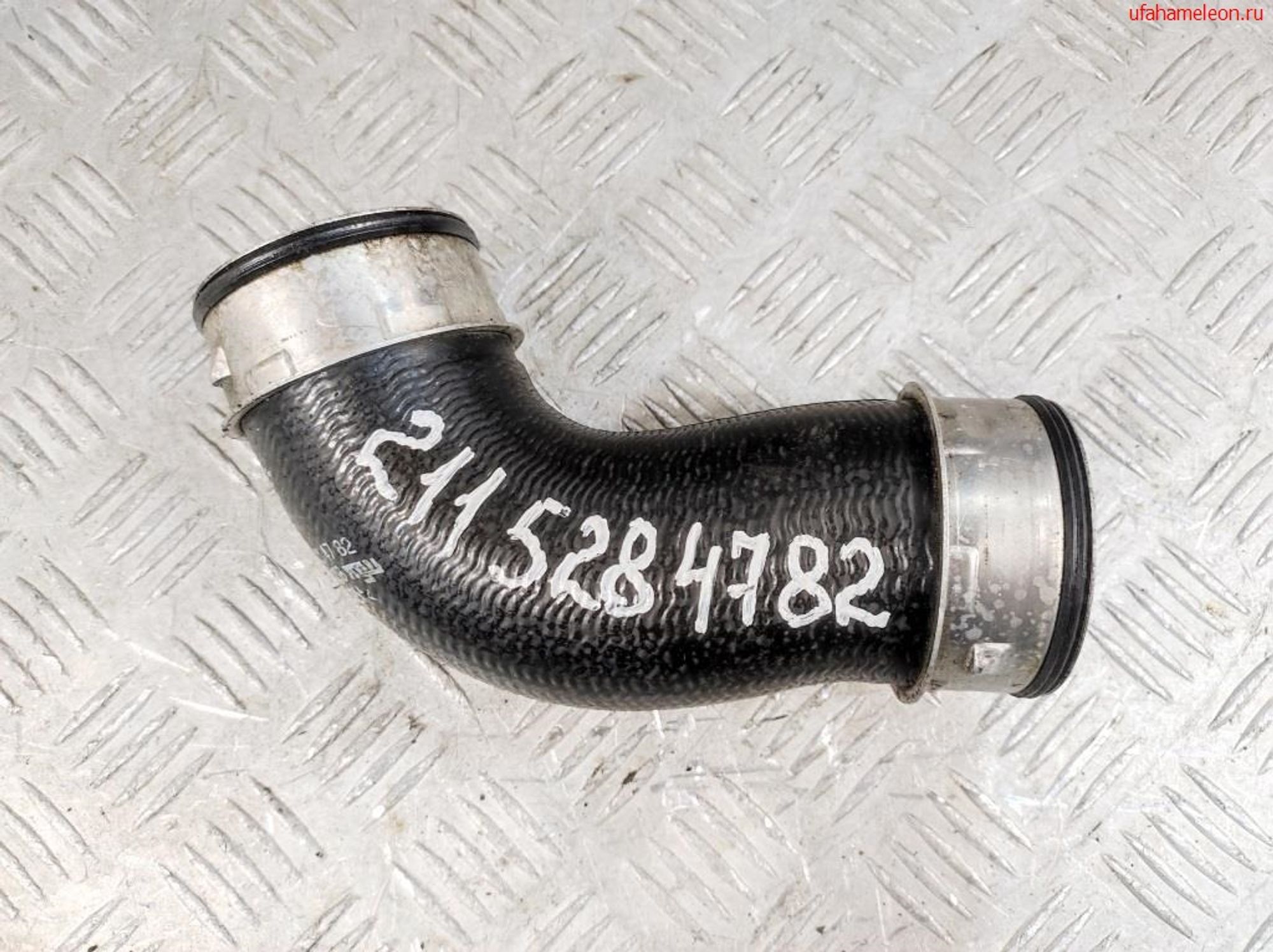 Патрубок интеркулера левый Mercedes Benz W211 A2115284782 - АвтоСклад31.рф - авторазборка контрактные б/у запчасти в г. Белгород Патрубок интеркулера левый Mercedes Benz W211 A2115284782 - АвтоСклад31.рф - авторазборка контрактные б/у запчасти в г. Белгород