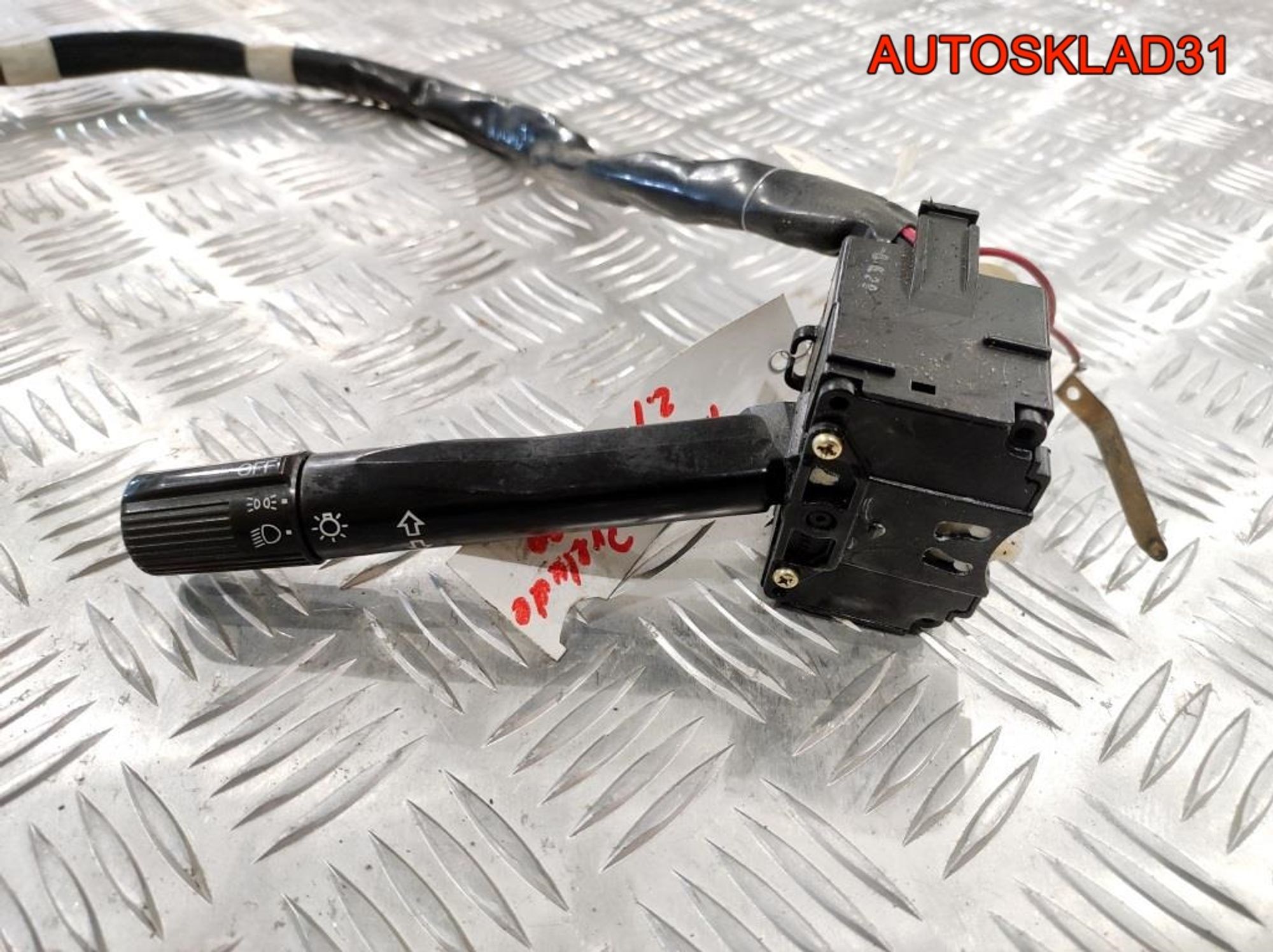 Переключатель поворотов Honda Prelude 3 HMTS11T - АвтоСклад31.рф - авторазборка контрактные б/у запчасти в г. Белгород Переключатель поворотов Honda Prelude 3 HMTS11T - АвтоСклад31.рф - авторазборка контрактные б/у запчасти в г. Белгород