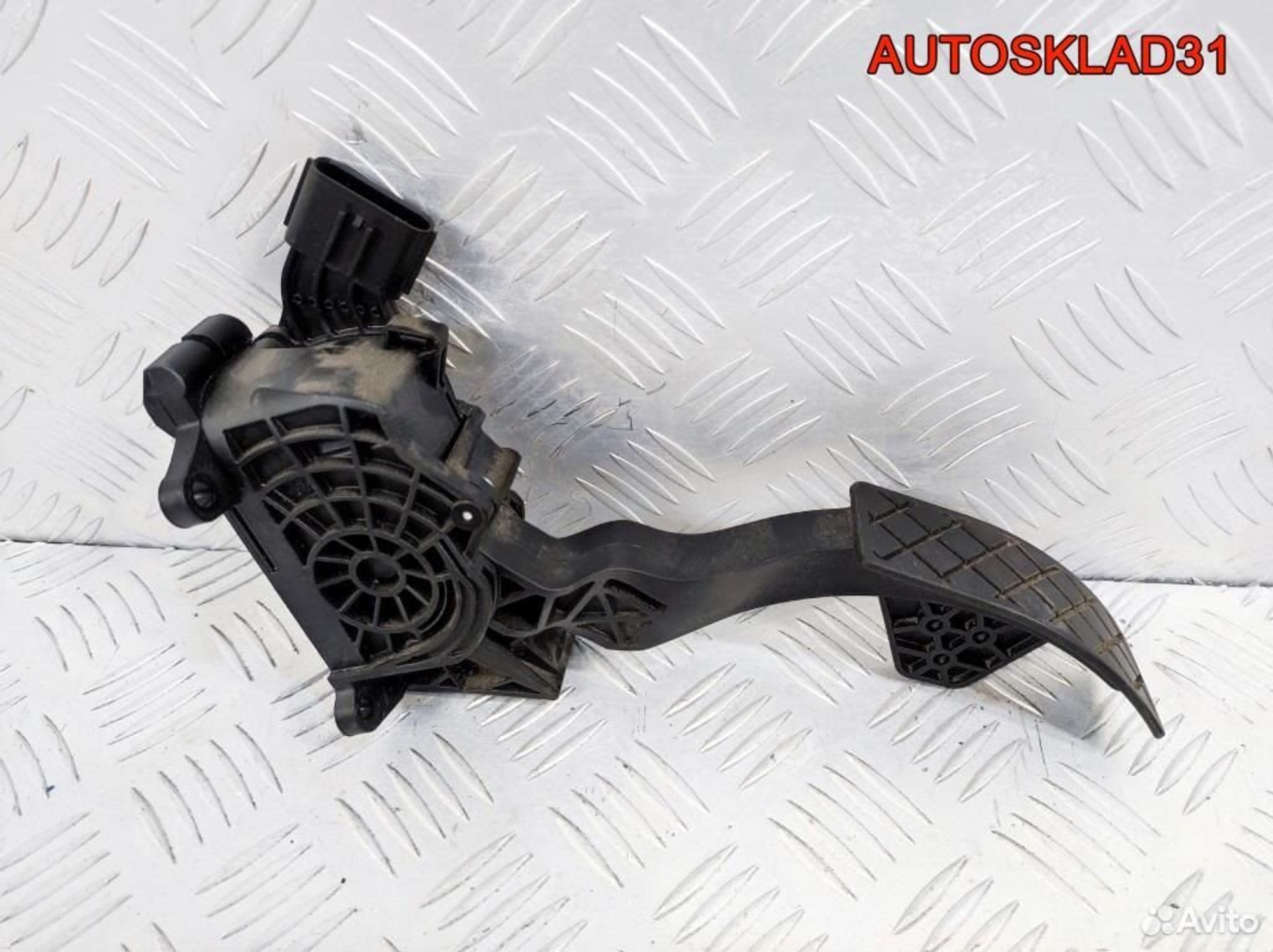 Педаль газ Skoda Rapid 1,6 CXM 6C1723503D Дизель - АвтоСклад31.рф - авторазборка контрактные б/у запчасти в г. Белгород Педаль газ Skoda Rapid 1,6 CXM 6C1723503D Дизель - АвтоСклад31.рф - авторазборка контрактные б/у запчасти в г. Белгород