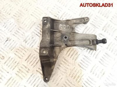Кронштейн Audi A4 B7 2,0 TDI BRD 03G131159B - АвтоСклад31.рф - авторазборка контрактные б/у запчасти в г. Белгород