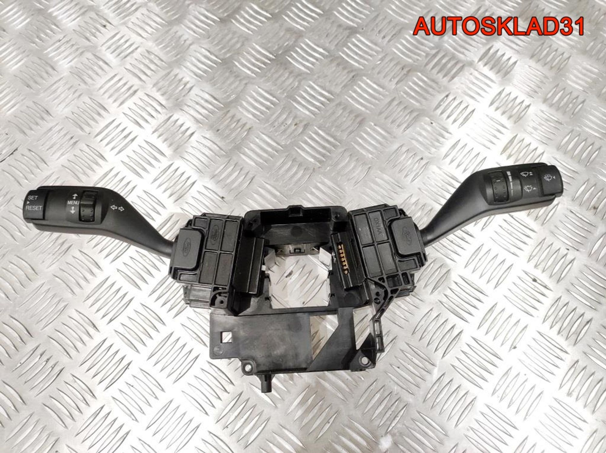 Переключатель подрулевой Ford Focus 2 4M5T13N064HH - АвтоСклад31.рф - авторазборка контрактные б/у запчасти в г. Белгород Переключатель подрулевой Ford Focus 2 4M5T13N064HH - АвтоСклад31.рф - авторазборка контрактные б/у запчасти в г. Белгород