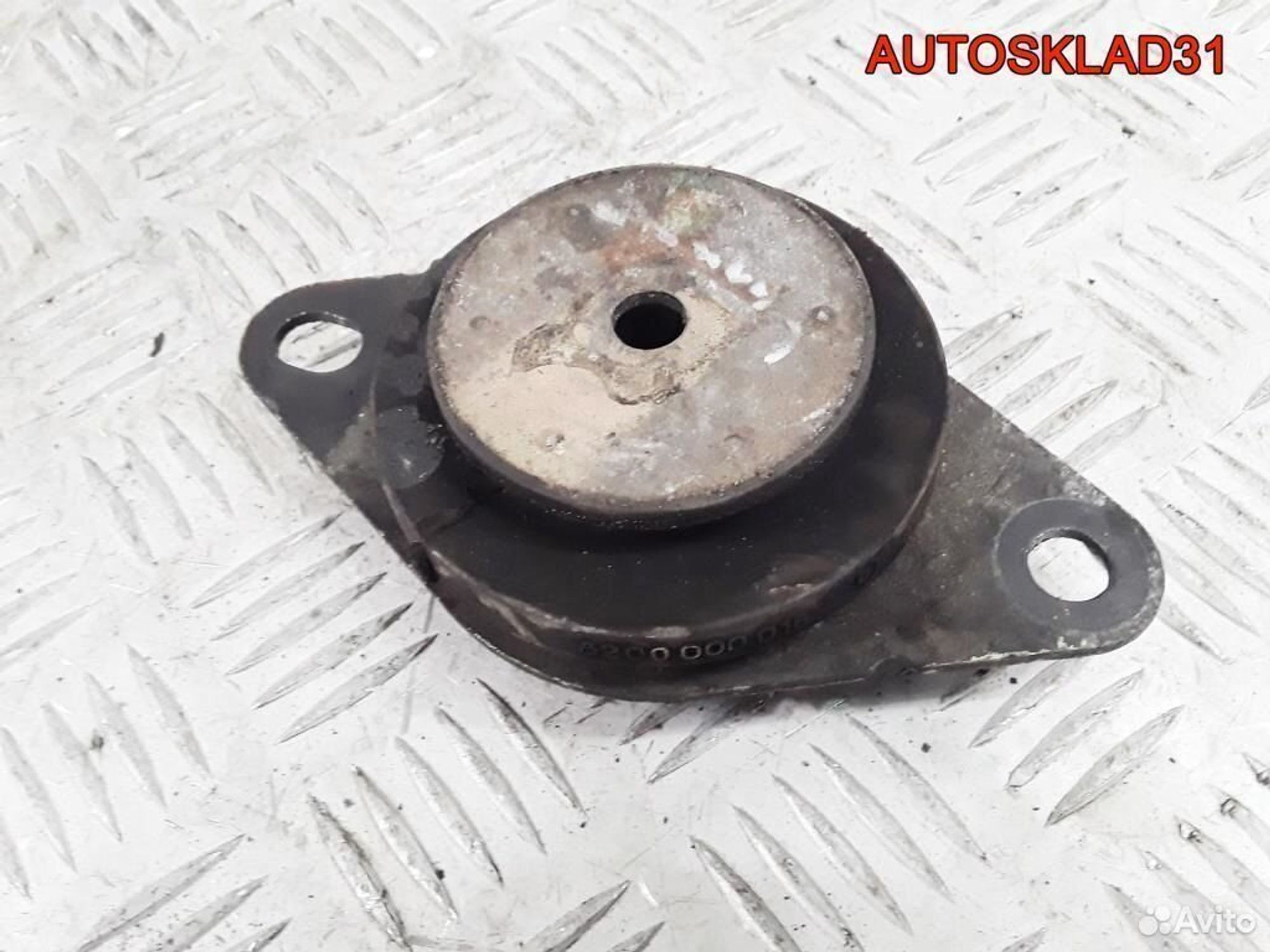 Опора двигателя левая Renault Laguna 2 8200000016 - АвтоСклад31.рф - авторазборка контрактные б/у запчасти в г. Белгород Опора двигателя левая Renault Laguna 2 8200000016 - АвтоСклад31.рф - авторазборка контрактные б/у запчасти в г. Белгород