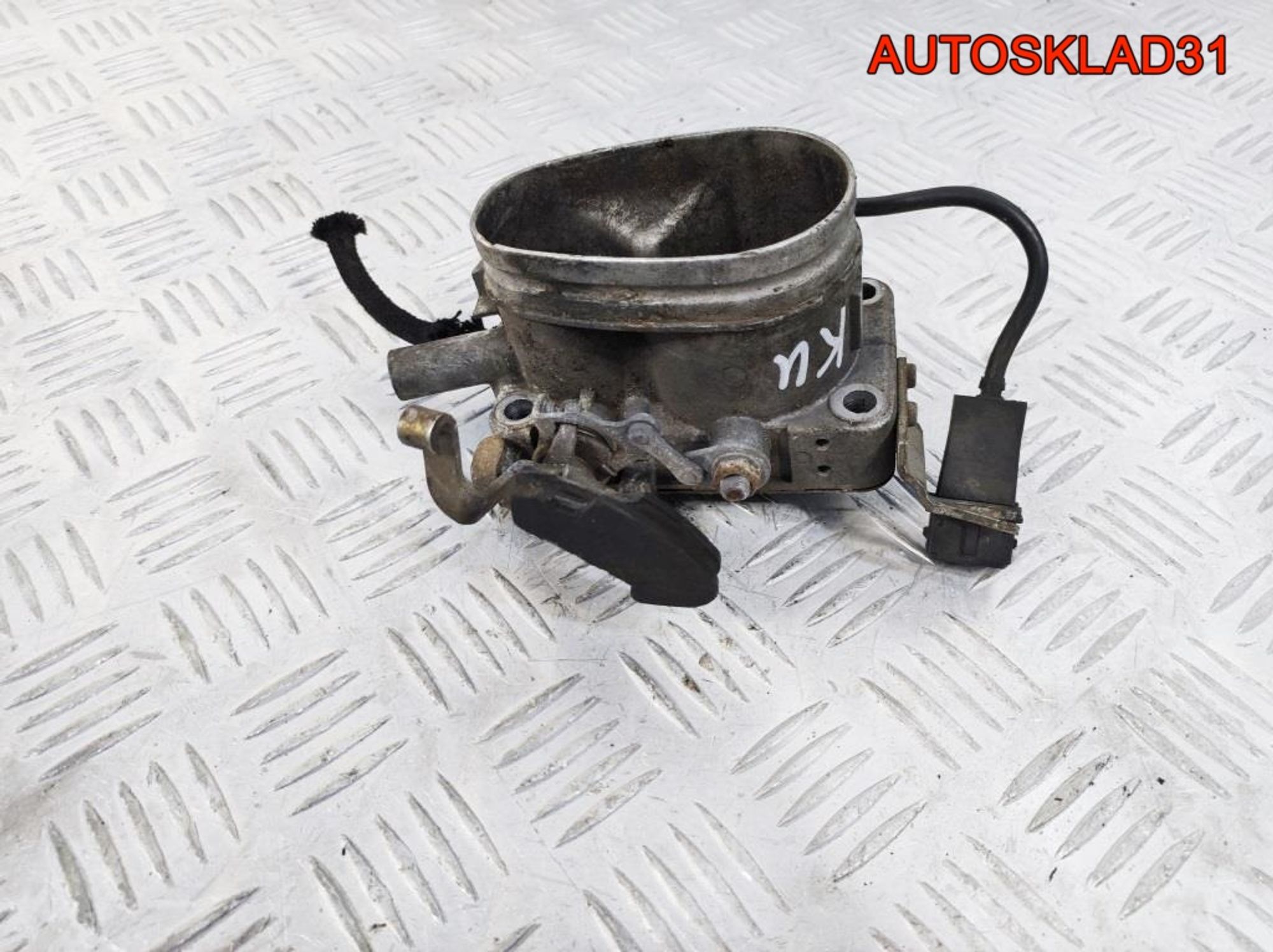 Заcлонкa дpoccельная Audi 100 C3 2.2 KU Бензин - АвтоСклад31.рф - авторазборка контрактные б/у запчасти в г. Белгород Заcлонкa дpoccельная Audi 100 C3 2.2 KU Бензин - АвтоСклад31.рф - авторазборка контрактные б/у запчасти в г. Белгород