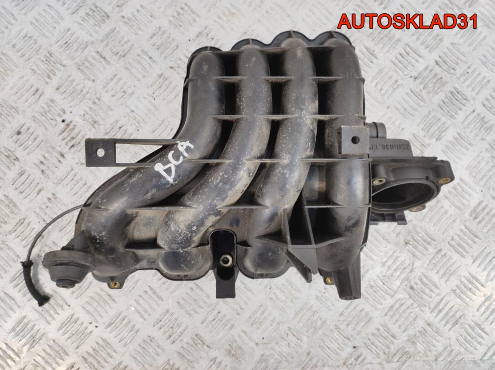 Коллектор впускной VW Golf 4 1.4 BCA 036129711DR - АвтоСклад31.рф - авторазборка контрактные б/у запчасти в г. Белгород Коллектор впускной VW Golf 4 1.4 BCA 036129711DR - АвтоСклад31.рф - авторазборка контрактные б/у запчасти в г. Белгород