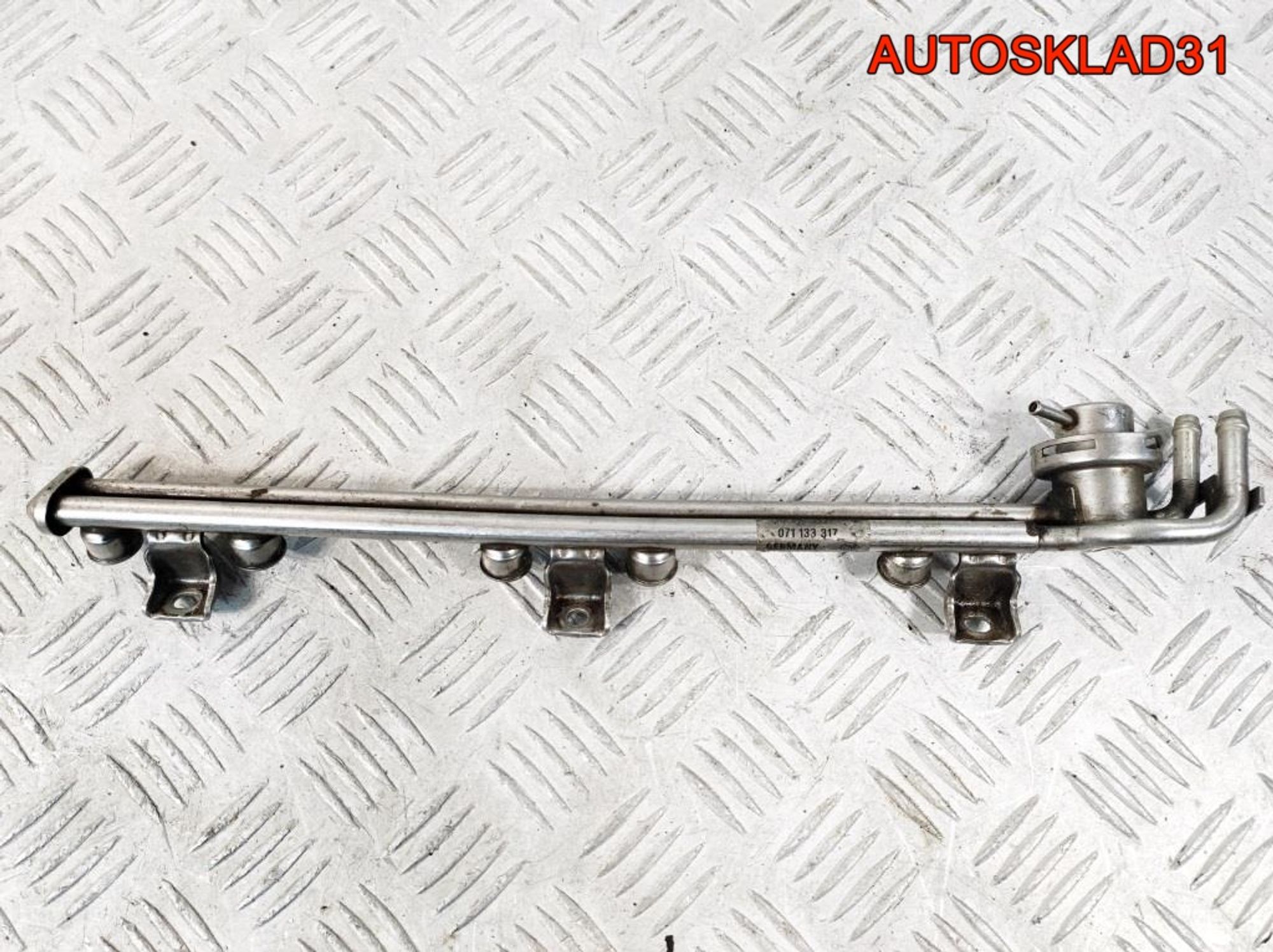 Рейка топливная VW Passat B5 2.3 AGZ 071133317 - АвтоСклад31.рф - авторазборка контрактные б/у запчасти в г. Белгород Рейка топливная VW Passat B5 2.3 AGZ 071133317 - АвтоСклад31.рф - авторазборка контрактные б/у запчасти в г. Белгород