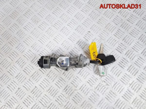 Моторчик отопителя Audi A4 B5 8D1819021B - АвтоСклад31.рф - авторазборка контрактные б/у запчасти в г. Белгород