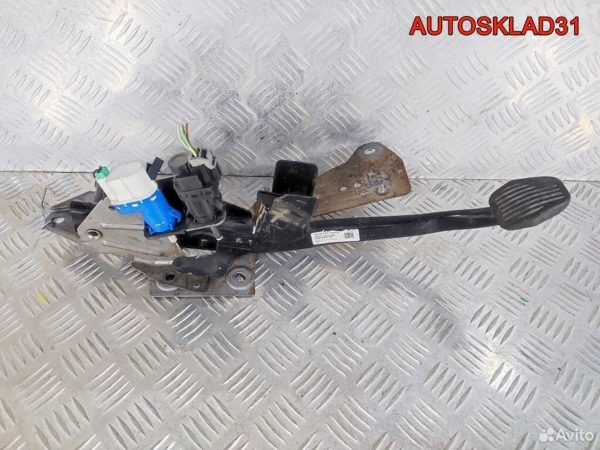 Корпус термостата Ford Focus 2 1N1G8594 - АвтоСклад31.рф - авторазборка контрактные б/у запчасти в г. Белгород