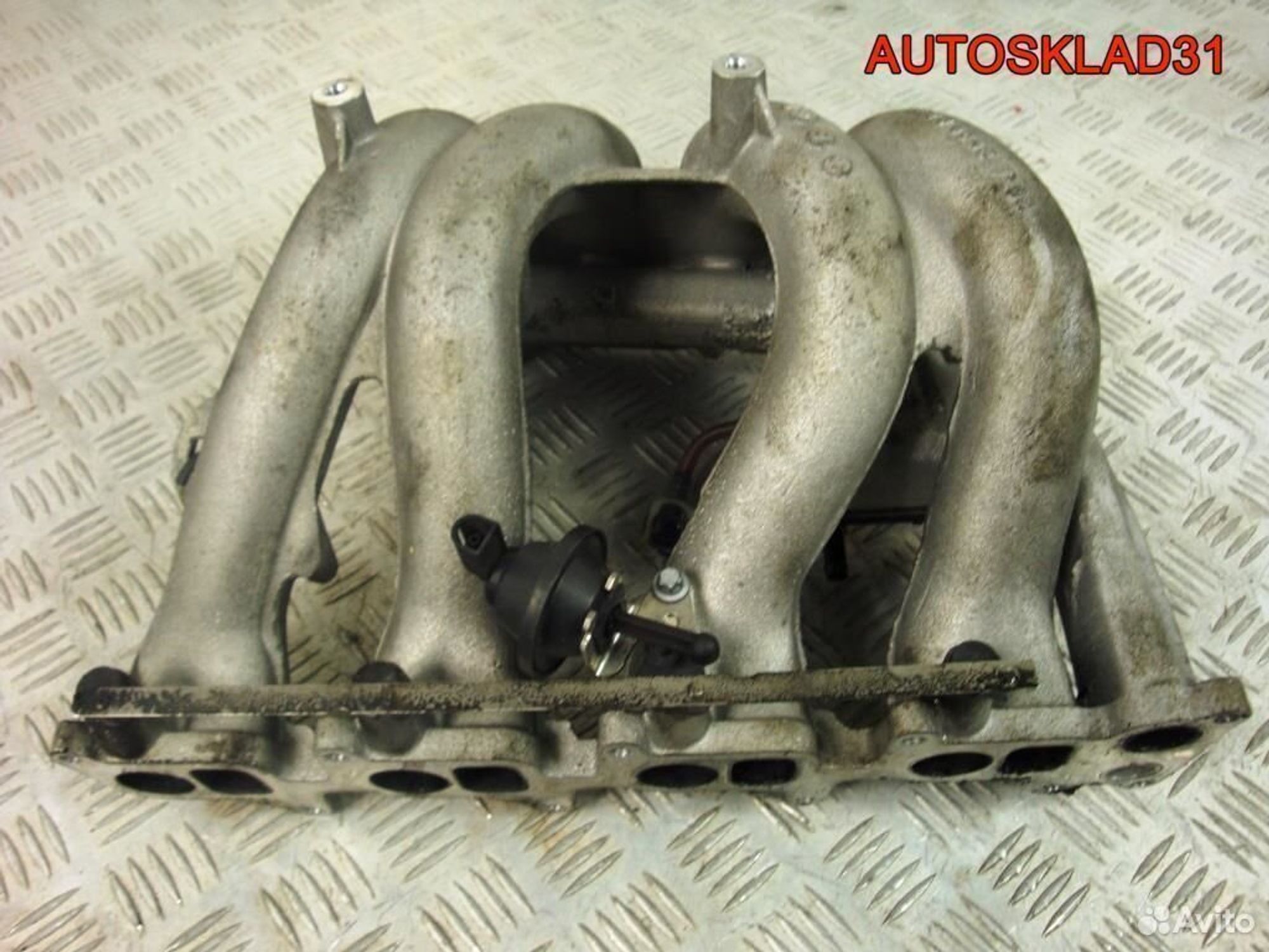 Коллектор впускной Mercedes Benz W202 А6110901737 - АвтоСклад31.рф - авторазборка контрактные б/у запчасти в г. Белгород Коллектор впускной Mercedes Benz W202 А6110901737 - АвтоСклад31.рф - авторазборка контрактные б/у запчасти в г. Белгород