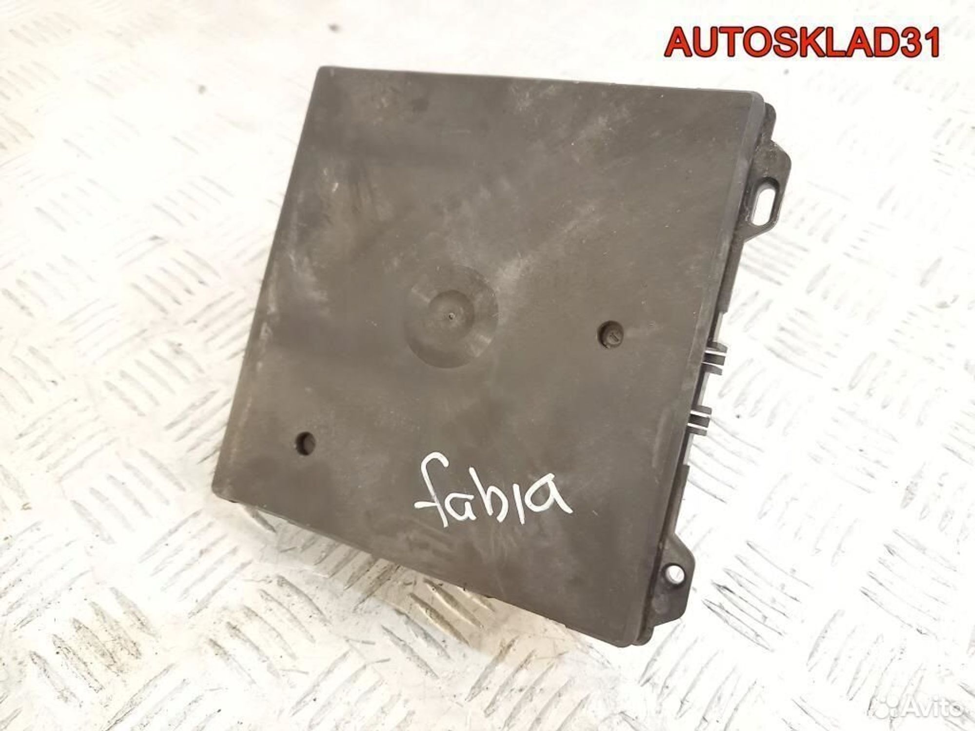 Блок комфорта Skoda Fabia 6Q2937049B - АвтоСклад31.рф - авторазборка контрактные б/у запчасти в г. Белгород Блок комфорта Skoda Fabia 6Q2937049B - АвтоСклад31.рф - авторазборка контрактные б/у запчасти в г. Белгород