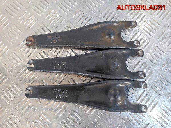 Кронштейн ТНВД Ford Focus 2 1.6 G8DB 9654959880 - АвтоСклад31.рф - авторазборка контрактные б/у запчасти в г. Белгород