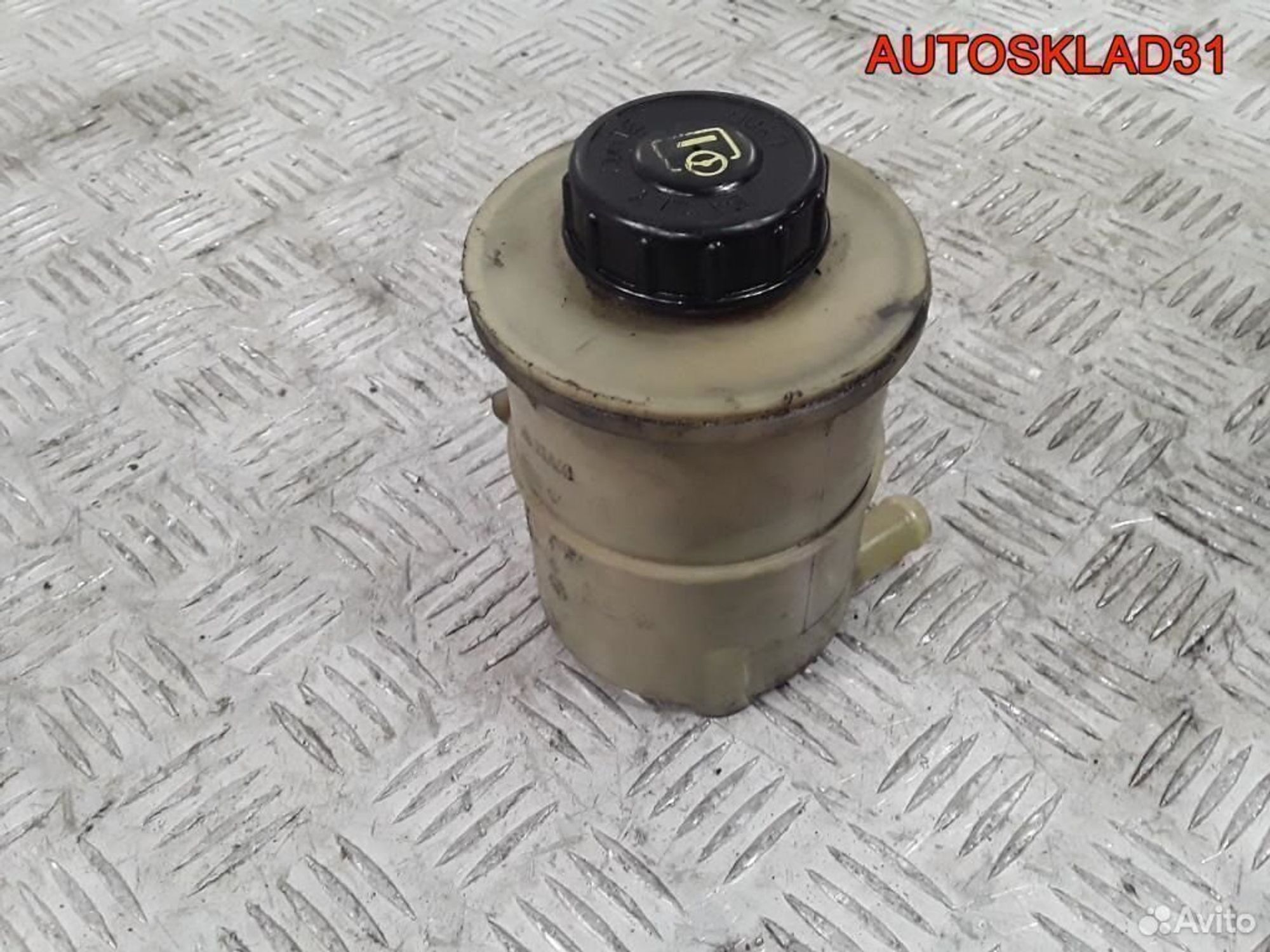 Бачок гидроусилителя Renault Laguna 2 8200005185 - АвтоСклад31.рф - авторазборка контрактные б/у запчасти в г. Белгород Бачок гидроусилителя Renault Laguna 2 8200005185 - АвтоСклад31.рф - авторазборка контрактные б/у запчасти в г. Белгород