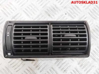 Дефлектор воздушный правый Audi A6 C4 4A1820902 - АвтоСклад31.рф - авторазборка контрактные б/у запчасти в г. Белгород