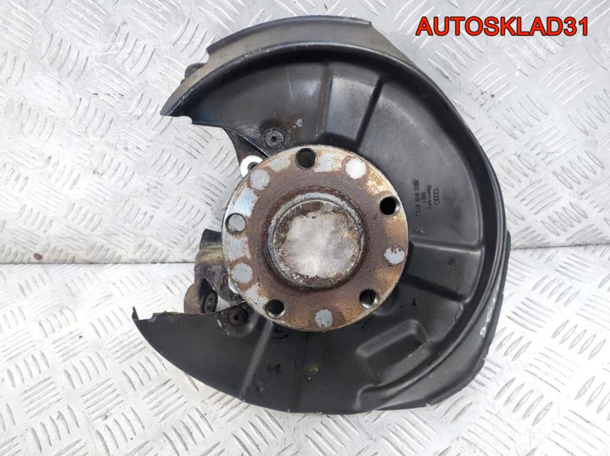 Кулак поворотный задний правый Audi A4 B6 2 WD - АвтоСклад31.рф - авторазборка контрактные б/у запчасти в г. Белгород Кулак поворотный задний правый Audi A4 B6 2 WD - АвтоСклад31.рф - авторазборка контрактные б/у запчасти в г. Белгород