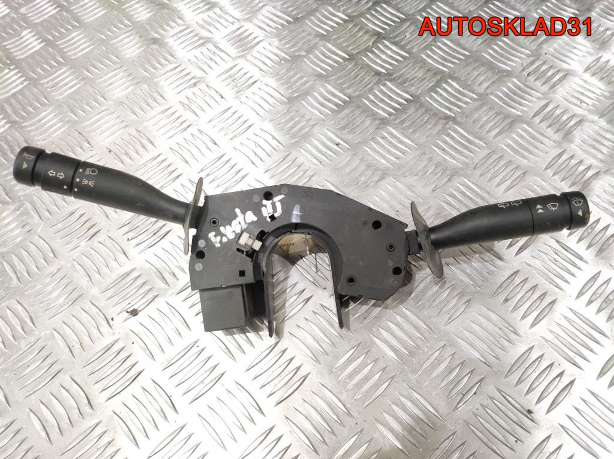 Переключатель подрулевой в сборе Ford Fiesta 4 93FG13335B1A - АвтоСклад31.рф - авторазборка контрактные б/у запчасти в г. Белгород Переключатель подрулевой в сборе Ford Fiesta 4 93FG13335B1A - АвтоСклад31.рф - авторазборка контрактные б/у запчасти в г. Белгород