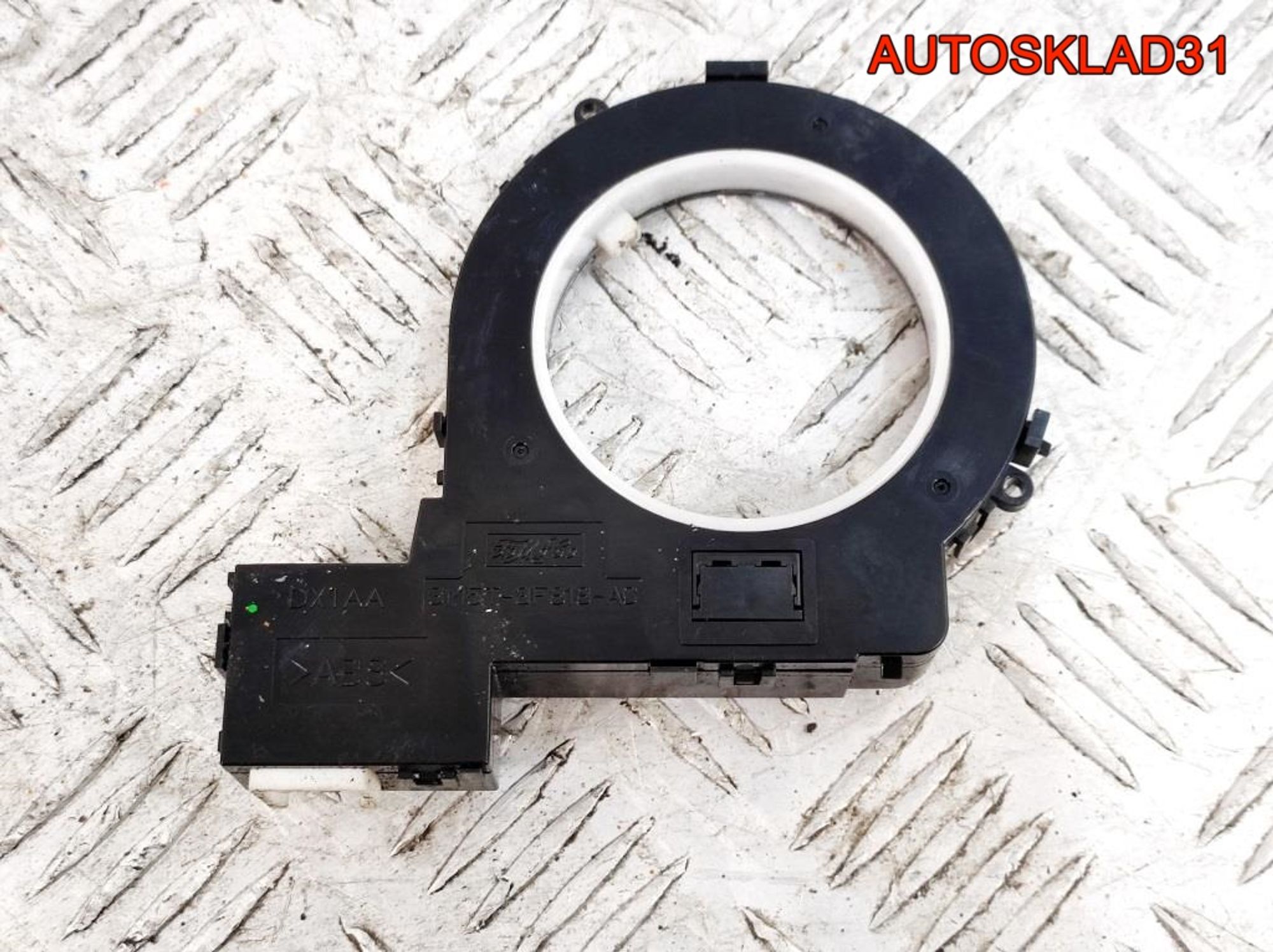 Датчик угла поворота руля Ford Focus 2 3M5T3F818AC - АвтоСклад31.рф - авторазборка контрактные б/у запчасти в г. Белгород Датчик угла поворота руля Ford Focus 2 3M5T3F818AC - АвтоСклад31.рф - авторазборка контрактные б/у запчасти в г. Белгород