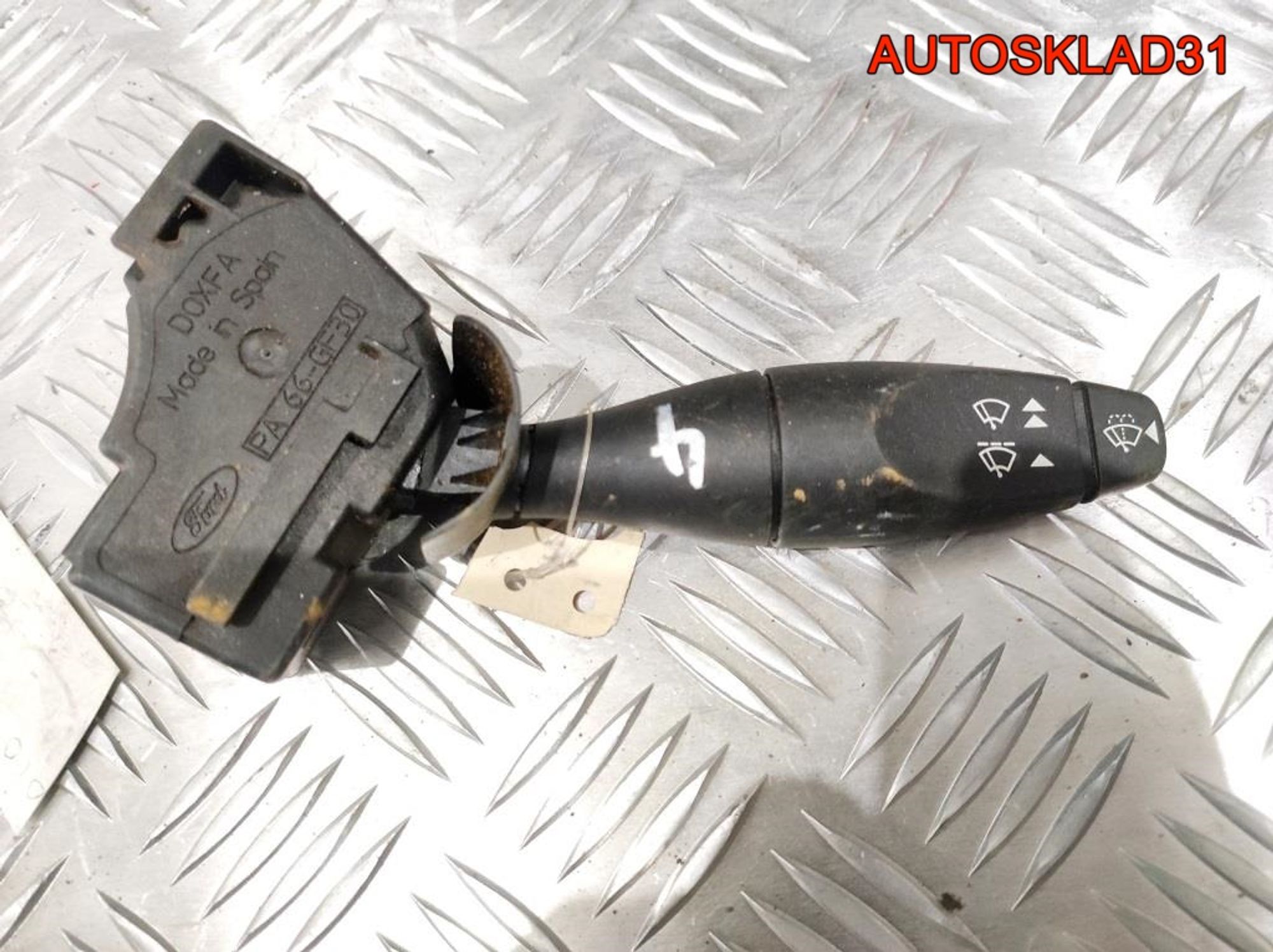 Переключатель стеклоочистителей Ford Focus 1 98AG17A553CC - АвтоСклад31.рф - авторазборка контрактные б/у запчасти в г. Белгород Переключатель стеклоочистителей Ford Focus 1 98AG17A553CC - АвтоСклад31.рф - авторазборка контрактные б/у запчасти в г. Белгород