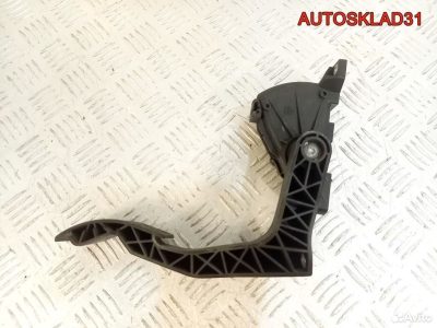 Педаль газа электронная Audi A8 D3 4E1723523B - АвтоСклад31.рф - авторазборка контрактные б/у запчасти в г. Белгород