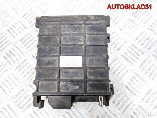 Рамка магнитолы Ford S-MAX 6M2118A998AB - АвтоСклад31.рф - авторазборка контрактные б/у запчасти в г. Белгород