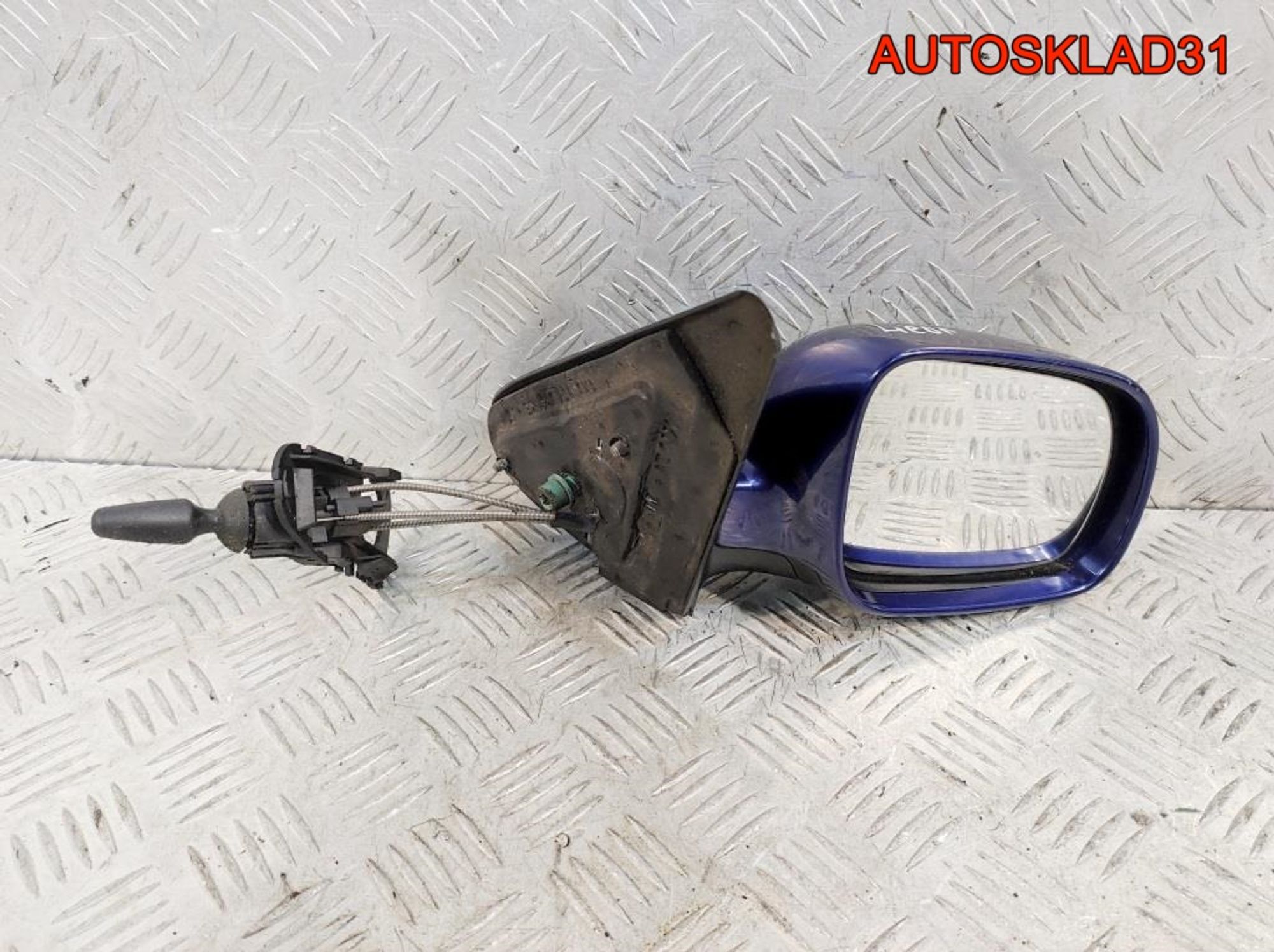 Зеркало правое механическое Seat Leon 1M1 1M185750801C - АвтоСклад31.рф - авторазборка контрактные б/у запчасти в г. Белгород Зеркало правое механическое Seat Leon 1M1 1M185750801C - АвтоСклад31.рф - авторазборка контрактные б/у запчасти в г. Белгород