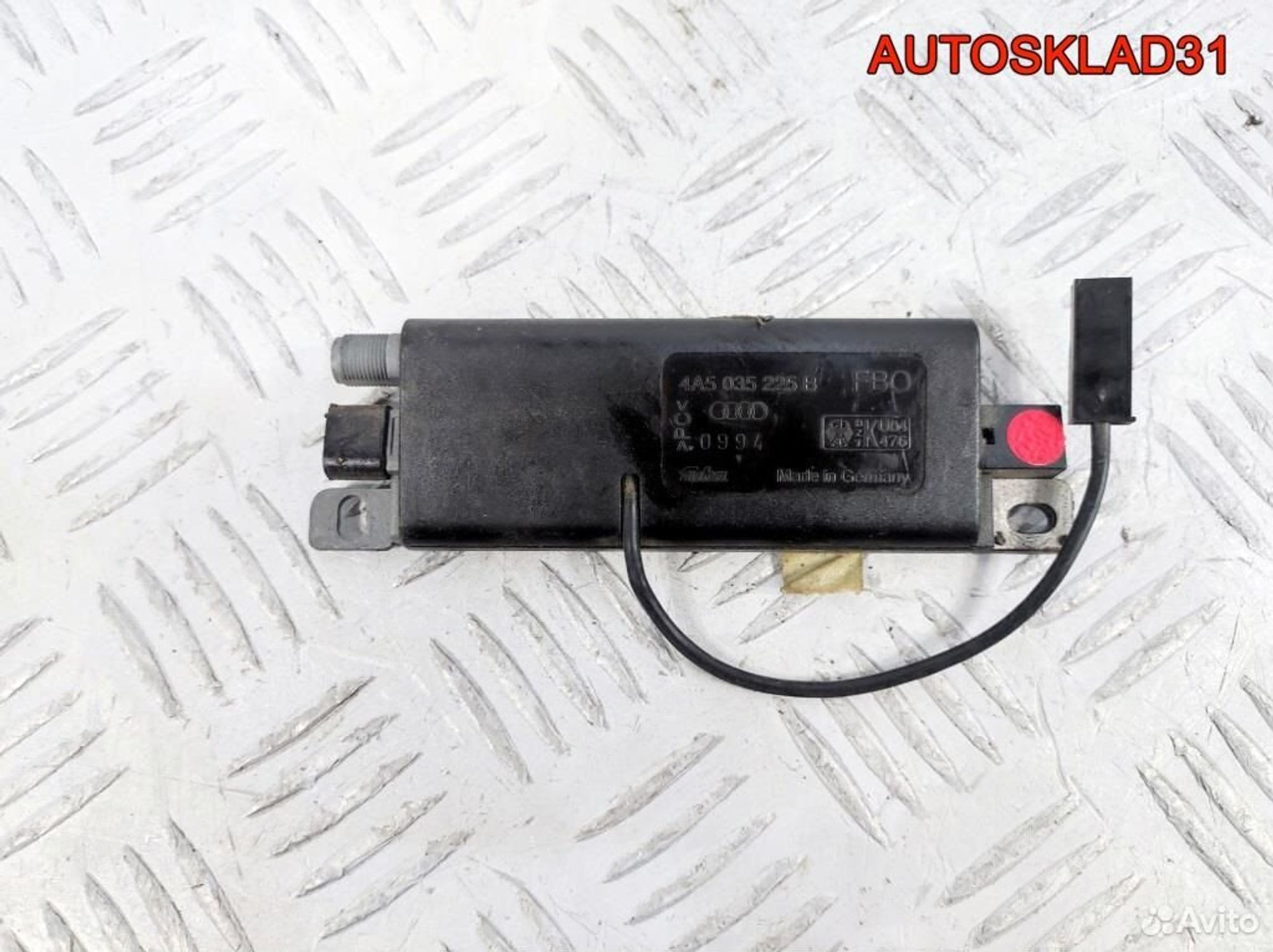 Усилитель антенны Audi A4 B5 4A5035225B - АвтоСклад31.рф - авторазборка контрактные б/у запчасти в г. Белгород Усилитель антенны Audi A4 B5 4A5035225B - АвтоСклад31.рф - авторазборка контрактные б/у запчасти в г. Белгород