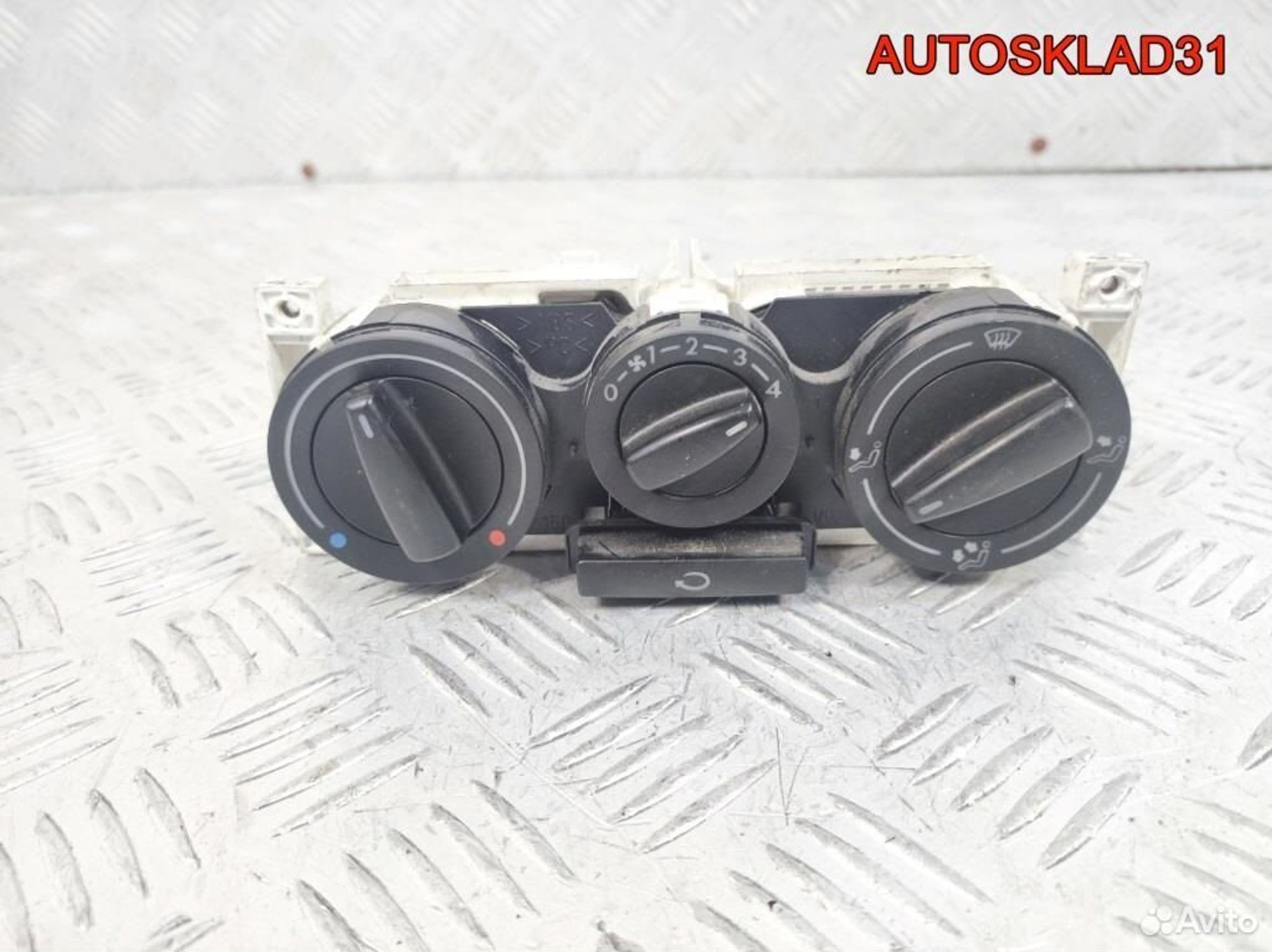 Блок управления отопителем VW Golf 4 1J0819045F - АвтоСклад31.рф - авторазборка контрактные б/у запчасти в г. Белгород Блок управления отопителем VW Golf 4 1J0819045F - АвтоСклад31.рф - авторазборка контрактные б/у запчасти в г. Белгород
