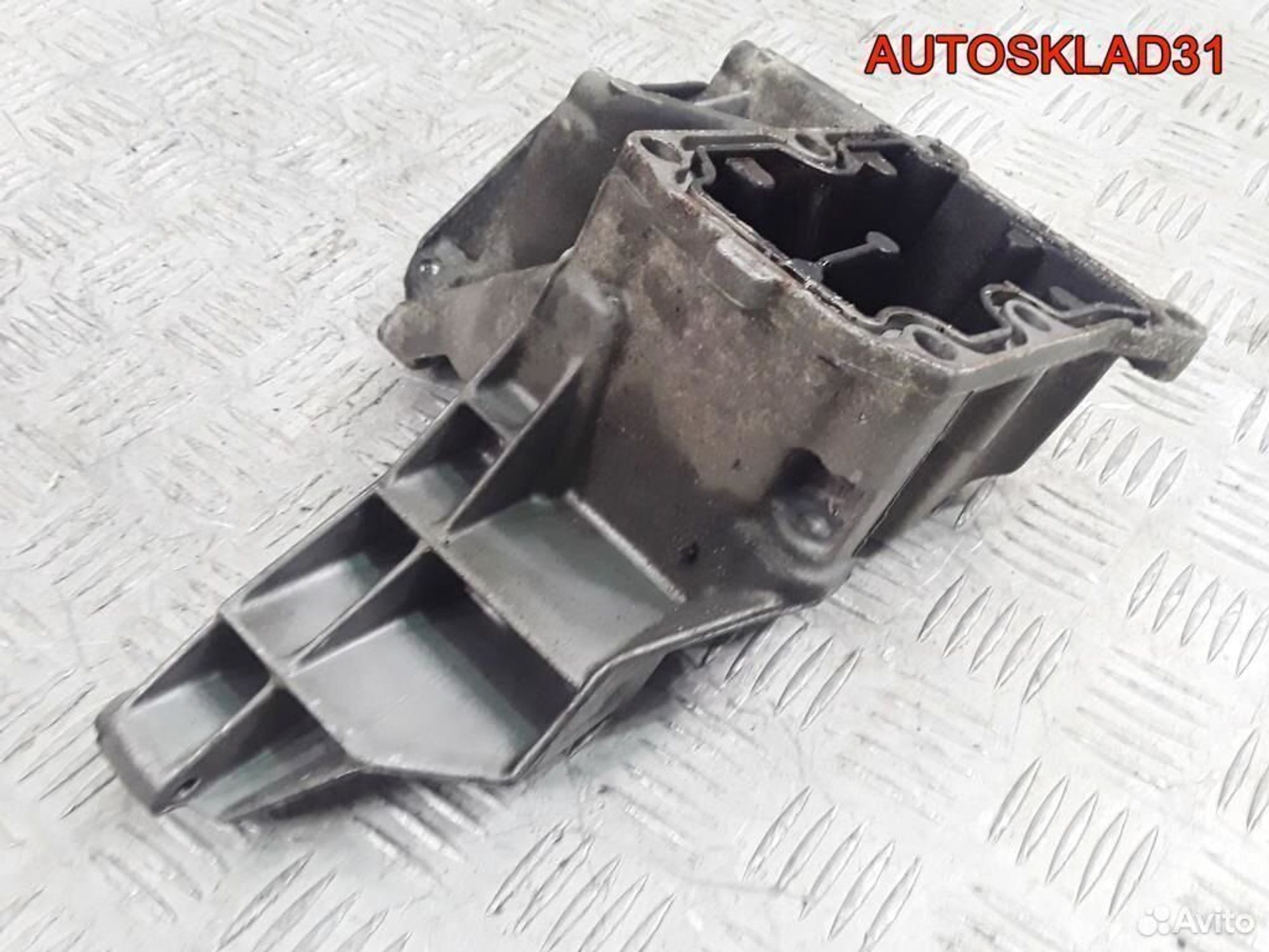 Кронштейн гур Mercedes W203 М111.955 R1112361330 - АвтоСклад31.рф - авторазборка контрактные б/у запчасти в г. Белгород Кронштейн гур Mercedes W203 М111.955 R1112361330 - АвтоСклад31.рф - авторазборка контрактные б/у запчасти в г. Белгород
