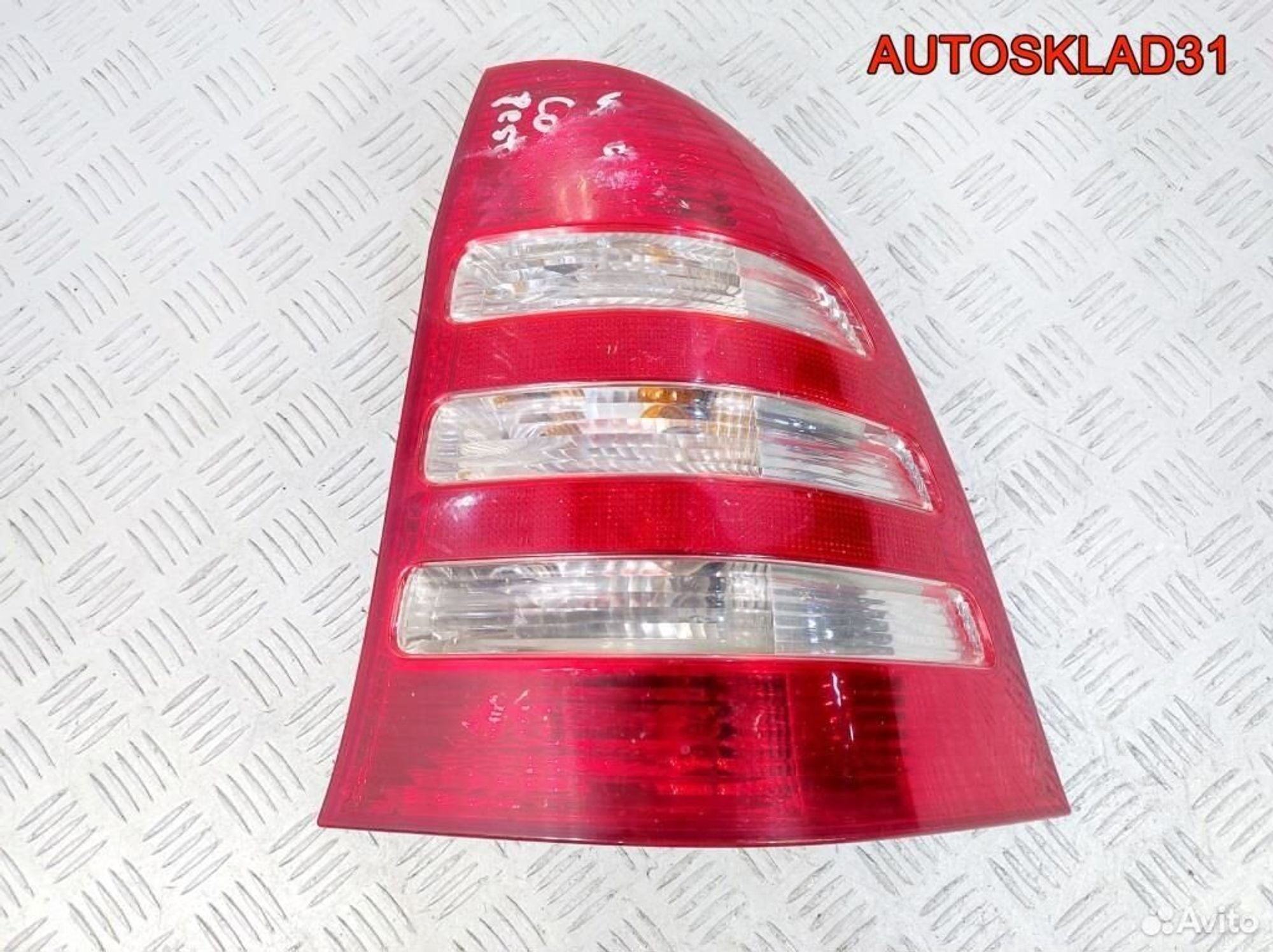 Фонарь задний правый Mercedes W203 Comb 2038202464 - АвтоСклад31.рф - авторазборка контрактные б/у запчасти в г. Белгород Фонарь задний правый Mercedes W203 Comb 2038202464 - АвтоСклад31.рф - авторазборка контрактные б/у запчасти в г. Белгород