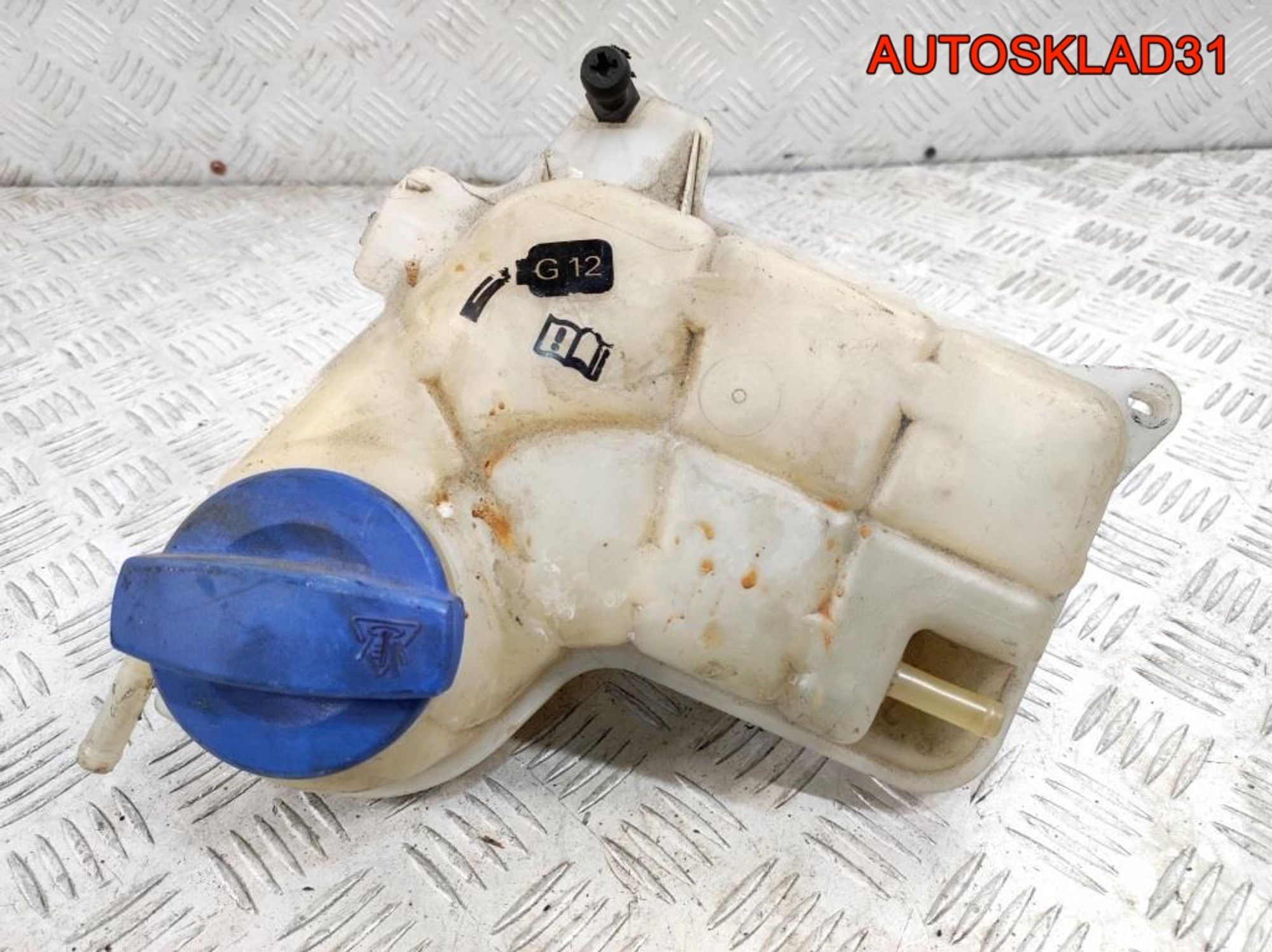 Бачок расширительный Audi A4 B6 8E0121403A - АвтоСклад31.рф - авторазборка контрактные б/у запчасти в г. Белгород Бачок расширительный Audi A4 B6 8E0121403A - АвтоСклад31.рф - авторазборка контрактные б/у запчасти в г. Белгород