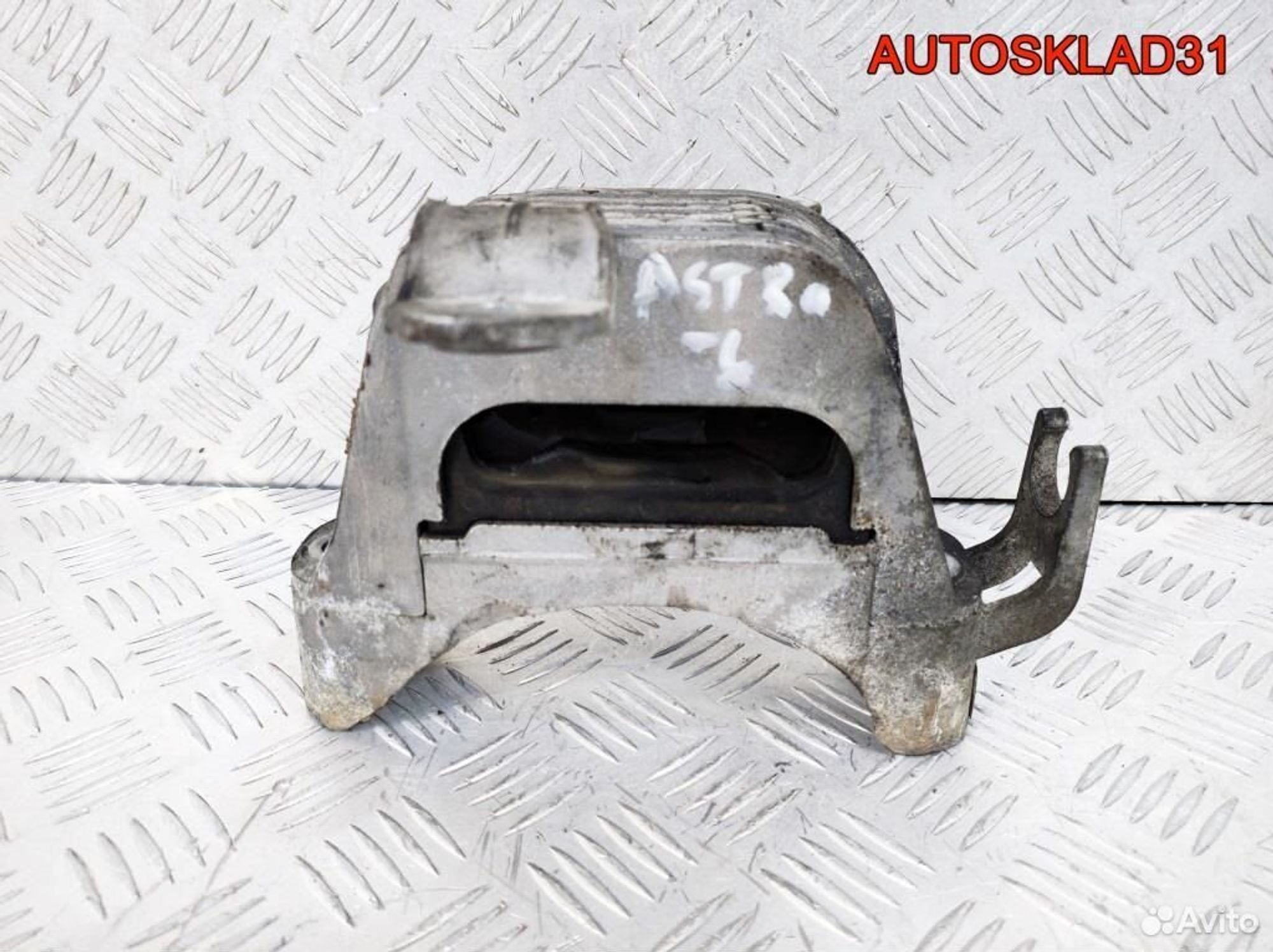 Опора двигателя правая Opel Astra J 13347451 - АвтоСклад31.рф - авторазборка контрактные б/у запчасти в г. Белгород Опора двигателя правая Opel Astra J 13347451 - АвтоСклад31.рф - авторазборка контрактные б/у запчасти в г. Белгород