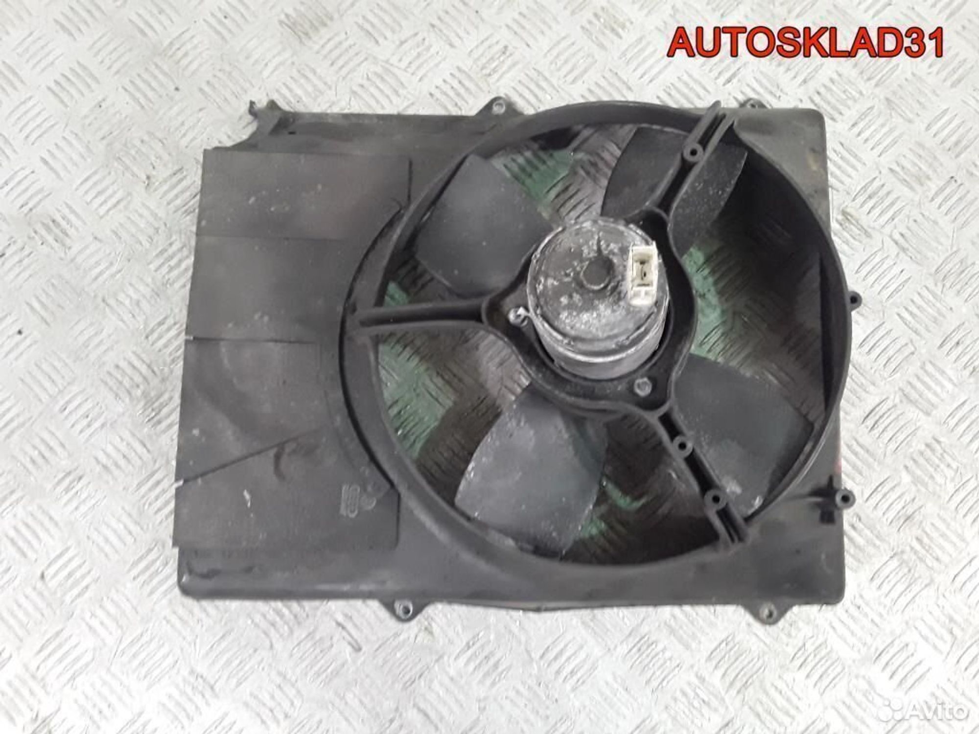 Диффузор с вентилятором Audi 80 B4 893121207A - АвтоСклад31.рф - авторазборка контрактные б/у запчасти в г. Белгород Диффузор с вентилятором Audi 80 B4 893121207A - АвтоСклад31.рф - авторазборка контрактные б/у запчасти в г. Белгород