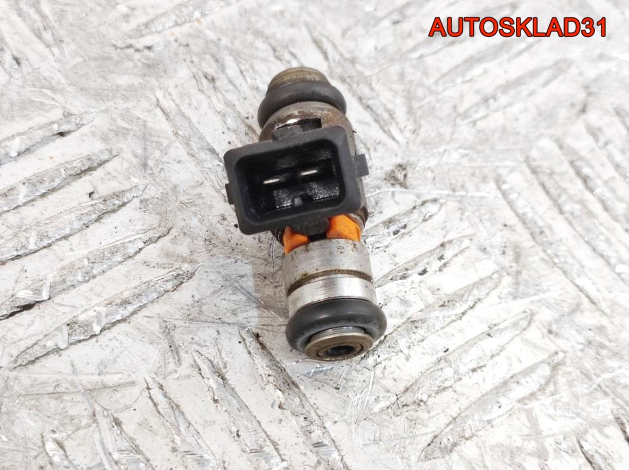 Форсунка топливная Ford Focus 1 1,6 CDDA Бензин 2N1U9F539JA - АвтоСклад31.рф - авторазборка контрактные б/у запчасти в г. Белгород Форсунка топливная Ford Focus 1 1,6 CDDA Бензин 2N1U9F539JA - АвтоСклад31.рф - авторазборка контрактные б/у запчасти в г. Белгород