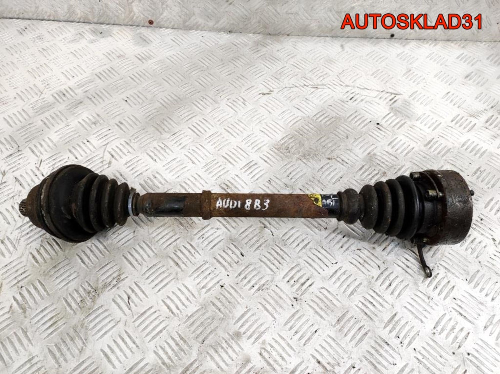Привод передний правый Audi 80 B3 2,0 Бензин - АвтоСклад31.рф - авторазборка контрактные б/у запчасти в г. Белгород Привод передний правый Audi 80 B3 2,0 Бензин - АвтоСклад31.рф - авторазборка контрактные б/у запчасти в г. Белгород