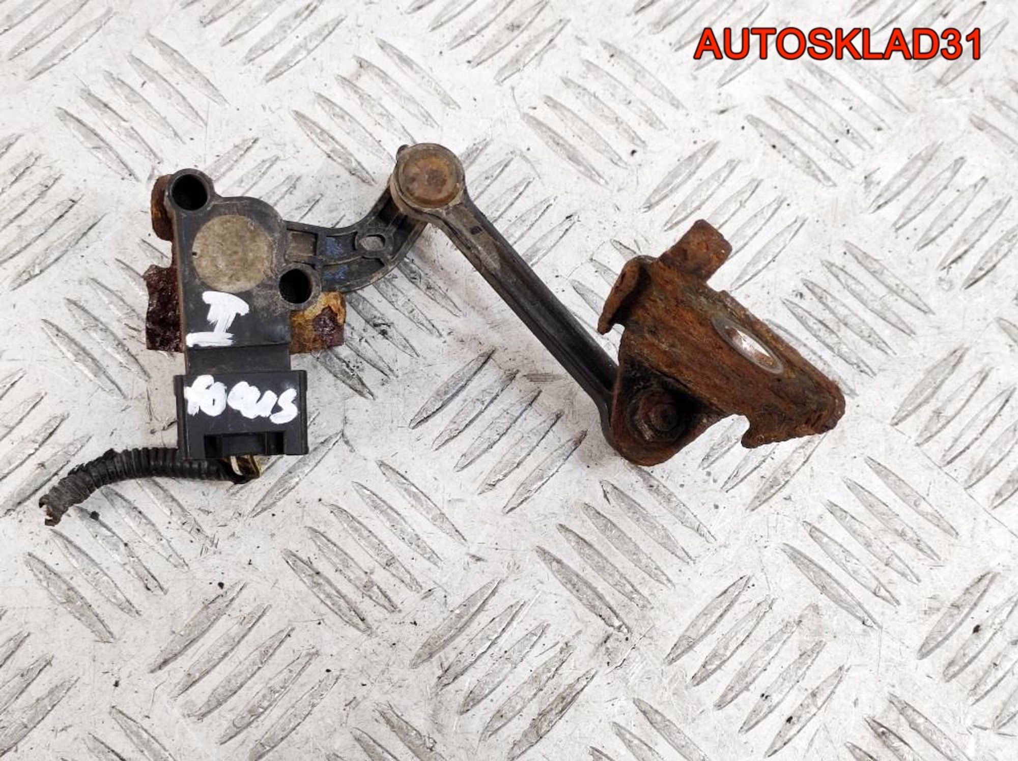 Датчик дорожного просвета Ford Focus 2 1819981 - АвтоСклад31.рф - авторазборка контрактные б/у запчасти в г. Белгород Датчик дорожного просвета Ford Focus 2 1819981 - АвтоСклад31.рф - авторазборка контрактные б/у запчасти в г. Белгород