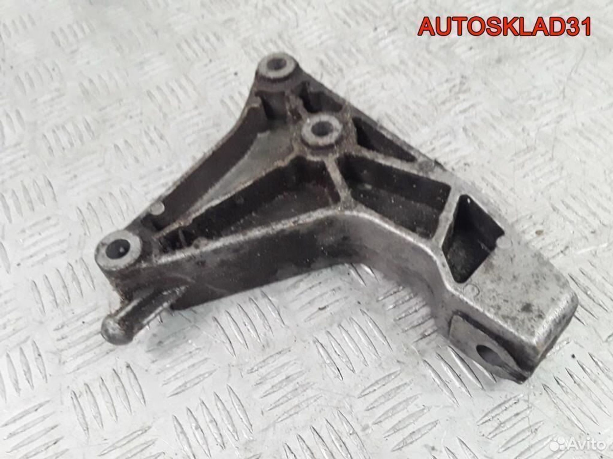 Кронштейн двигателя задний Opel Zafira A 24407004 - АвтоСклад31.рф - авторазборка контрактные б/у запчасти в г. Белгород Кронштейн двигателя задний Opel Zafira A 24407004 - АвтоСклад31.рф - авторазборка контрактные б/у запчасти в г. Белгород