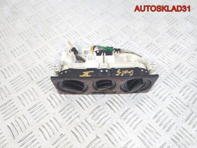 Блок управления отопителем VW Passat B5 1J0820045C - АвтоСклад31.рф - авторазборка контрактные б/у запчасти в г. Белгород