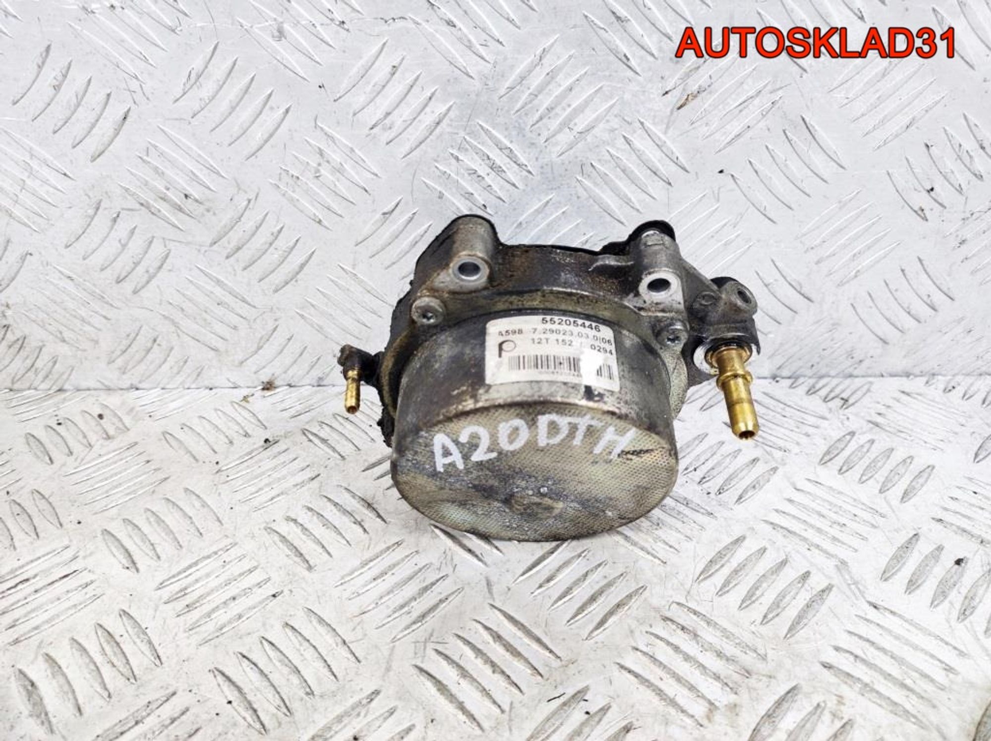 Насос вакуумный Opel Astra J 2,0 A20DTH 55205446 - АвтоСклад31.рф - авторазборка контрактные б/у запчасти в г. Белгород Насос вакуумный Opel Astra J 2,0 A20DTH 55205446 - АвтоСклад31.рф - авторазборка контрактные б/у запчасти в г. Белгород