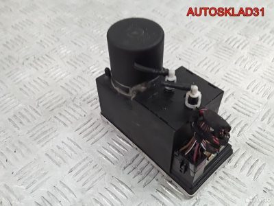 Компрессор центрального замка Audi A4 8L0862257L - АвтоСклад31.рф - авторазборка контрактные б/у запчасти в г. Белгород