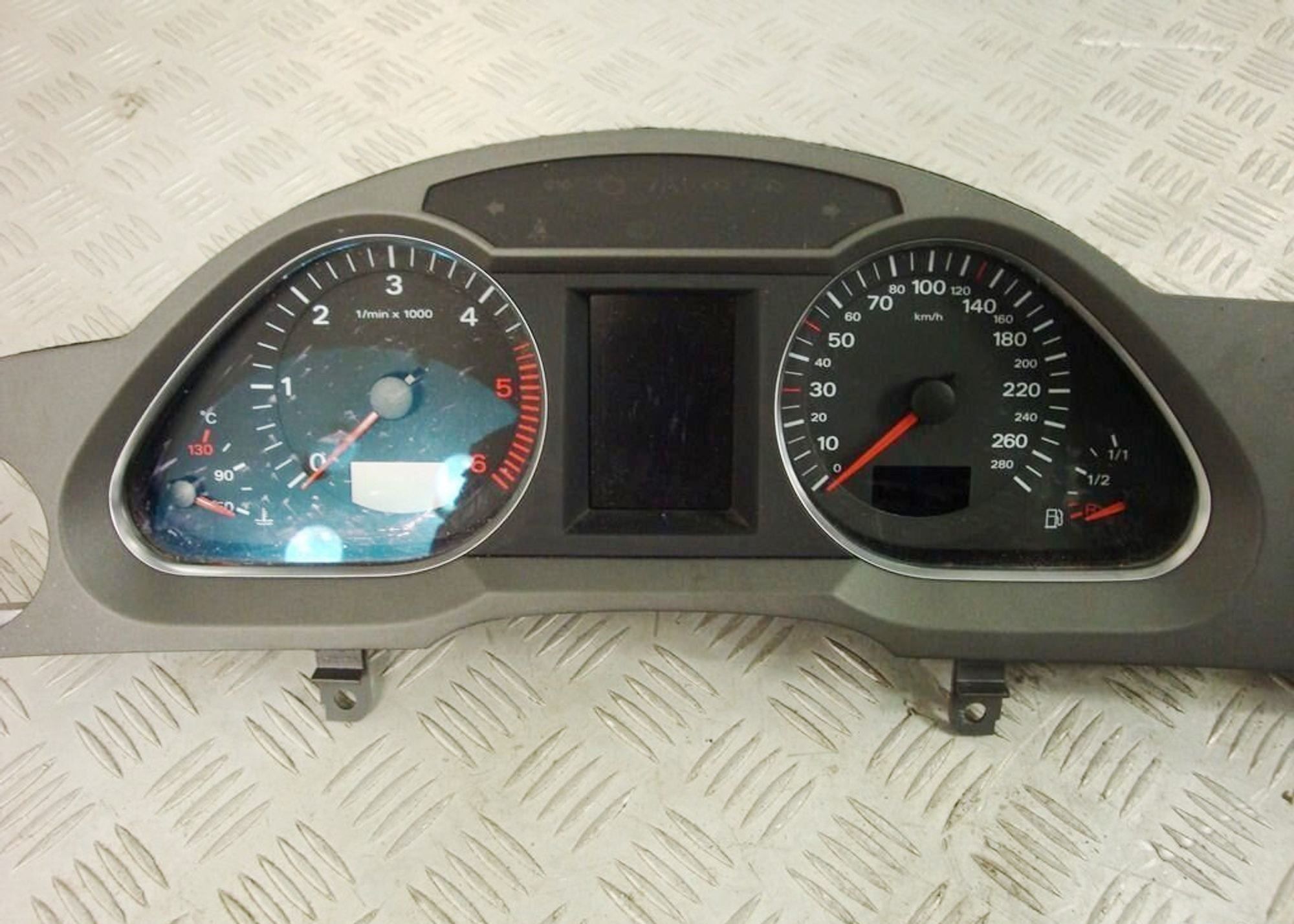 Панель приборов Audi A6 C6 3.0 BMK Дизель АКПП 4F0920933J - АвтоСклад31.рф - авторазборка контрактные б/у запчасти в г. Белгород Панель приборов Audi A6 C6 3.0 BMK Дизель АКПП 4F0920933J - АвтоСклад31.рф - авторазборка контрактные б/у запчасти в г. Белгород