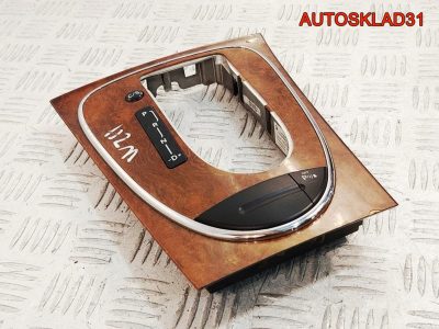 Накладка декоративная кулисы Mercedes Benz W211 A2116802336 - АвтоСклад31.рф - авторазборка контрактные б/у запчасти в г. Белгород